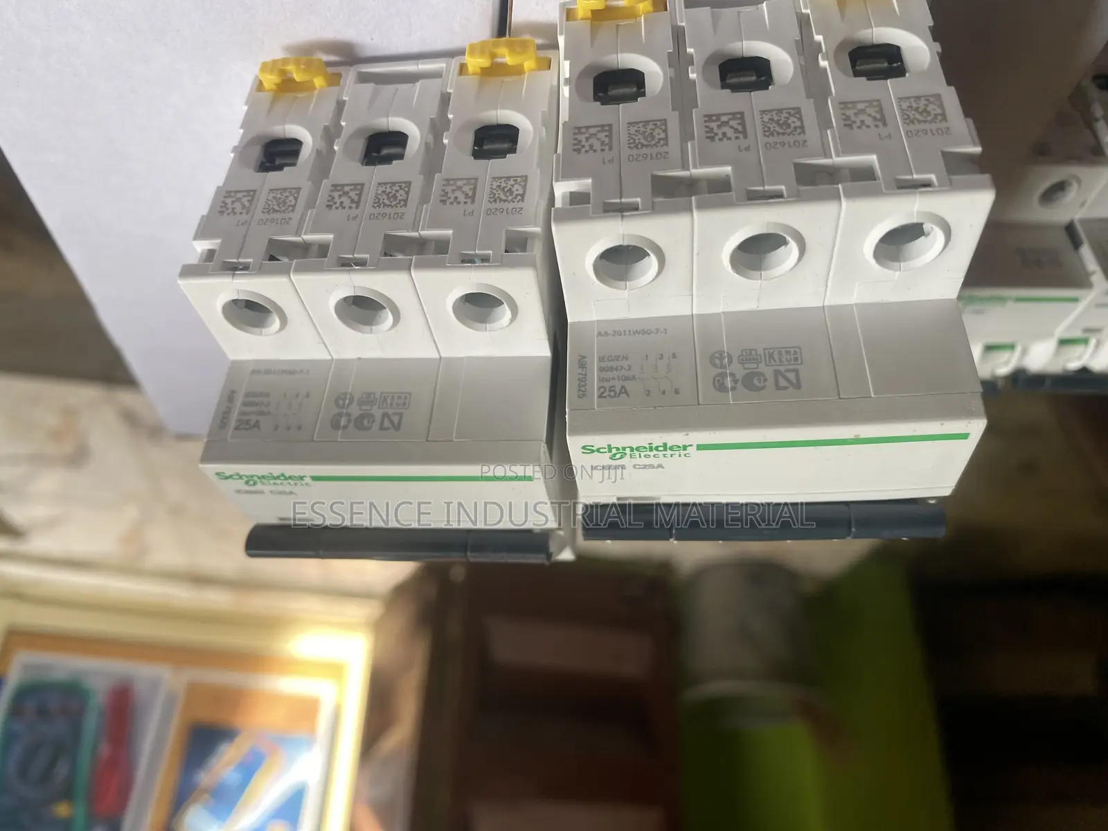Breaker 3polo 25A