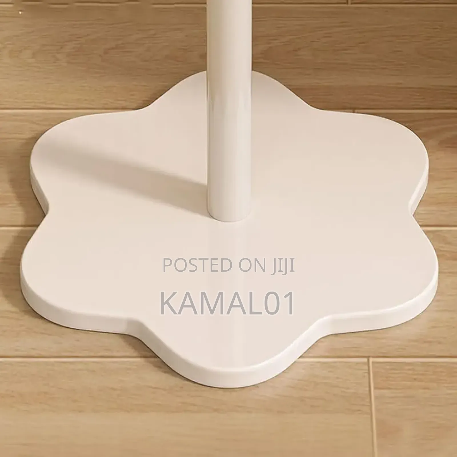 Modern Wood End Table Flower Shape Side Table
