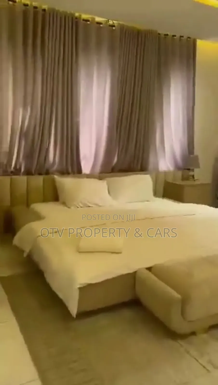 Furnished 3bdrm Apartment in Banana Island for sale