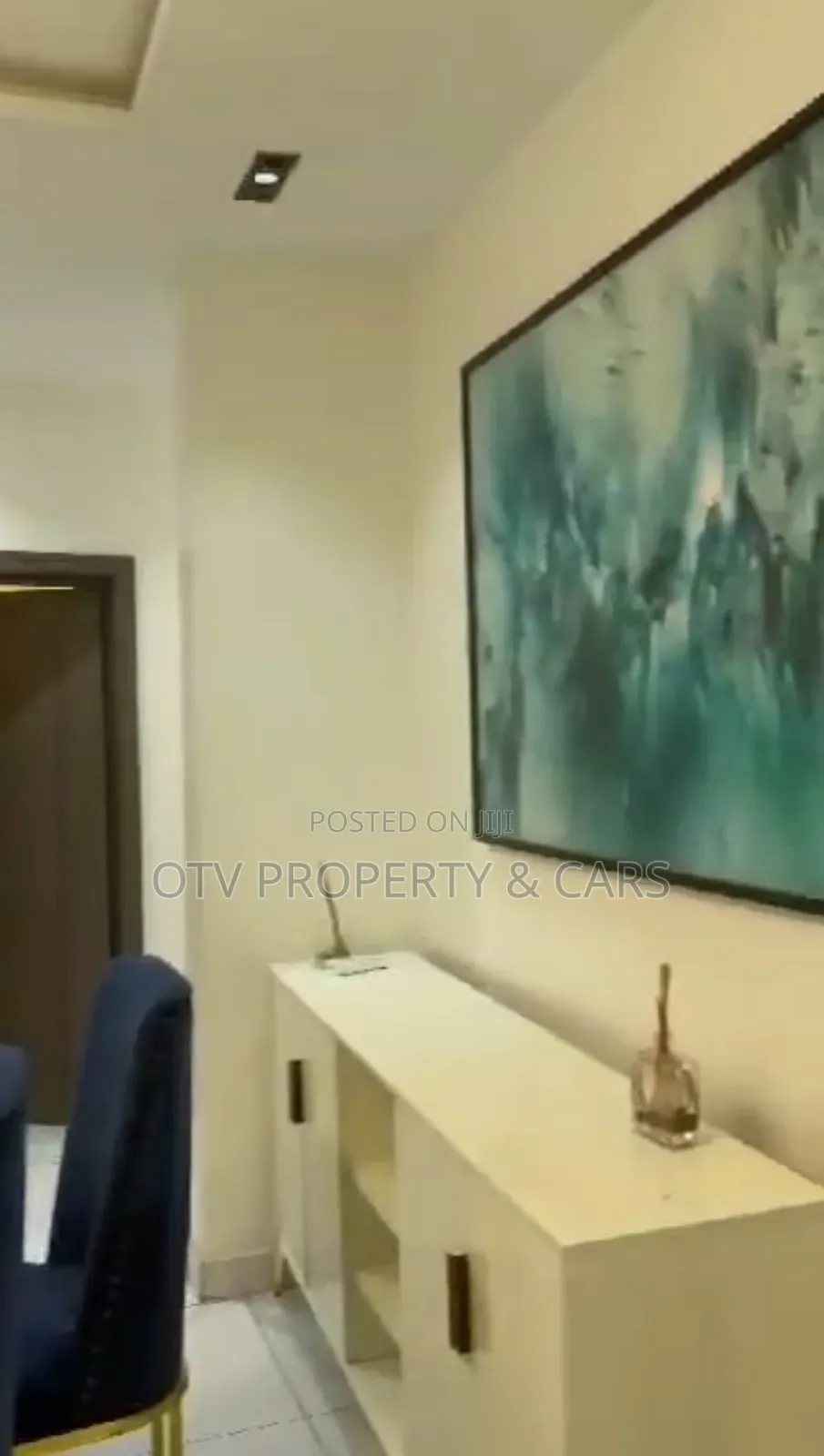 Furnished 3bdrm Apartment in Banana Island for sale