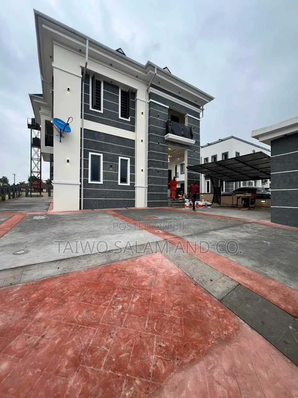 4bdrm Duplex in Akobo for sale