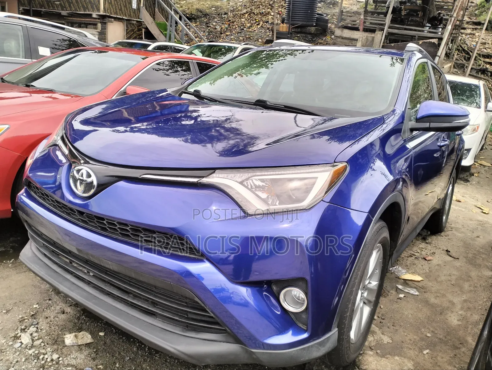 Toyota RAV4 XLE AWD (2.5L 4cyl 6A) 2016 Blue
