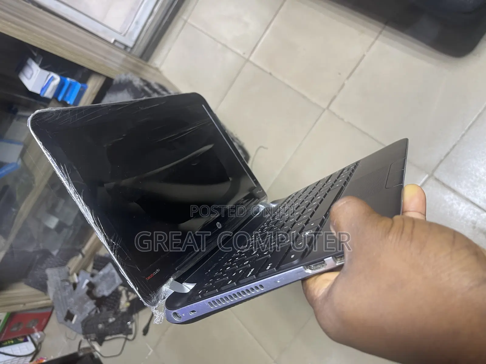 New Laptop HP 3125 4GB Intel HDD 320GB