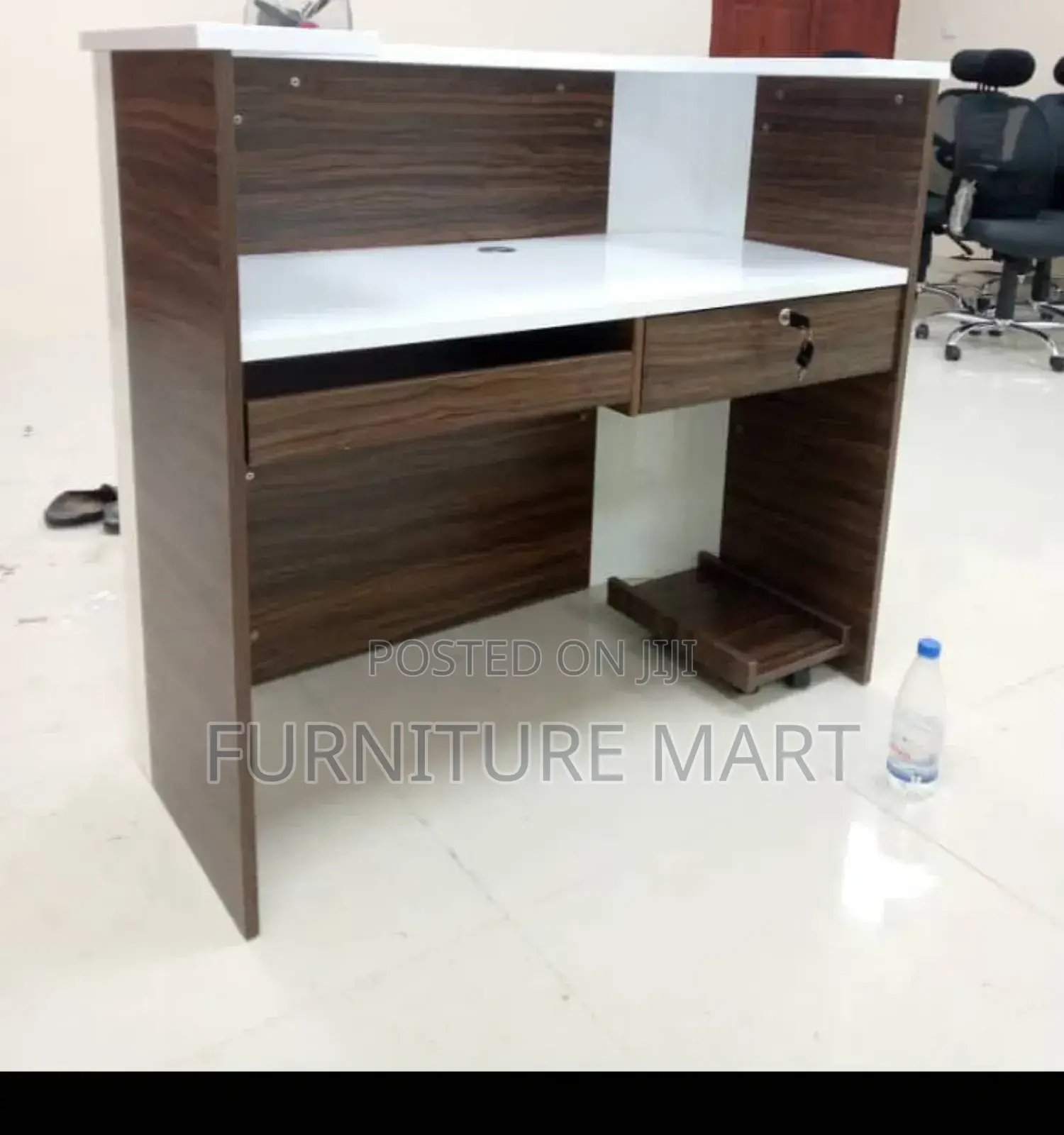 Receptionist Desk