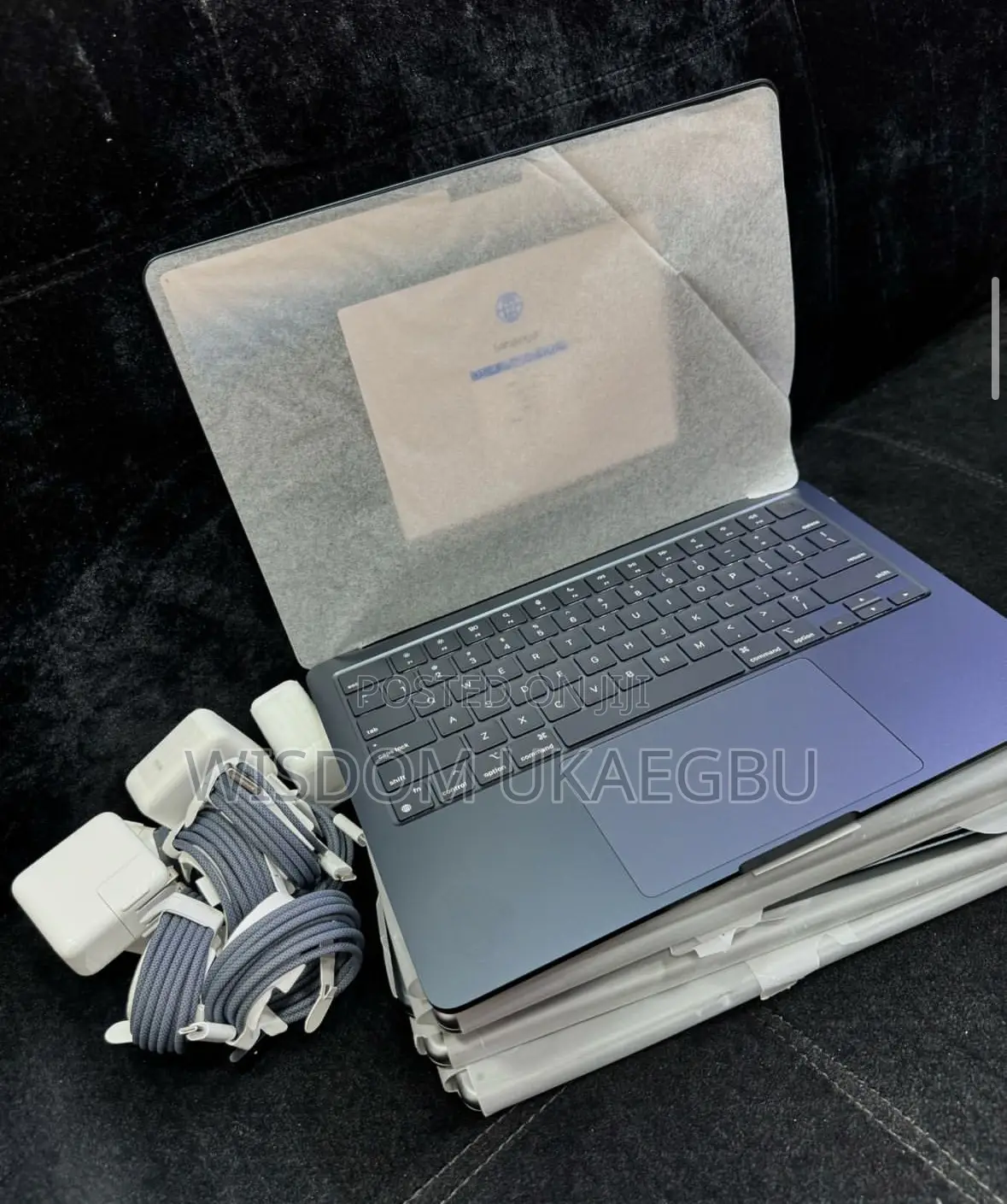 New Laptop Apple MacBook Air 2024 M3 13-Inch 16GB Apple M3 SSD 512GB