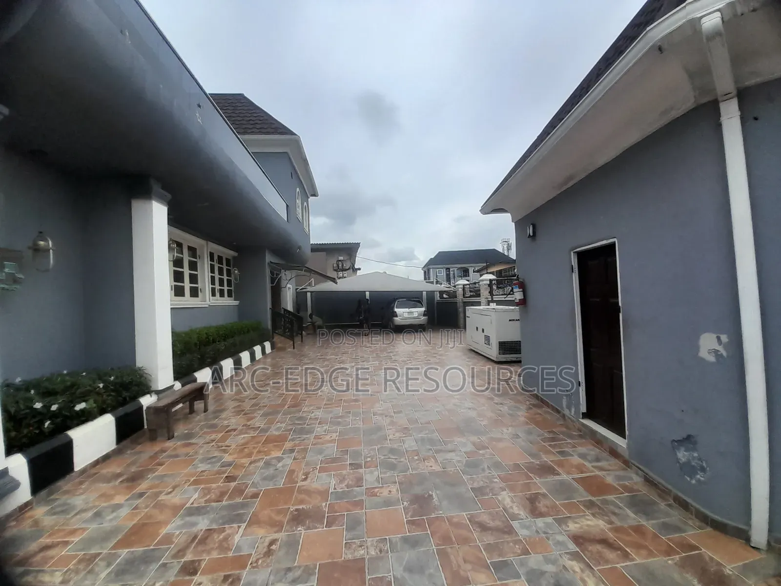 10bdrm Duplex in Ago Palace for sale