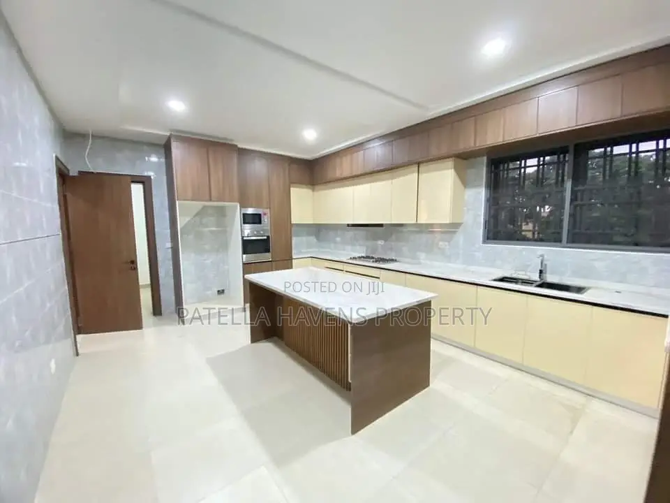 5bdrm Duplex in Wuye for sale