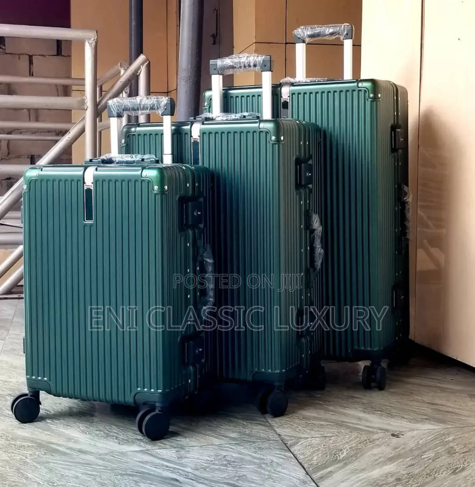 Original Luxury Set of Travel Box Available in Store