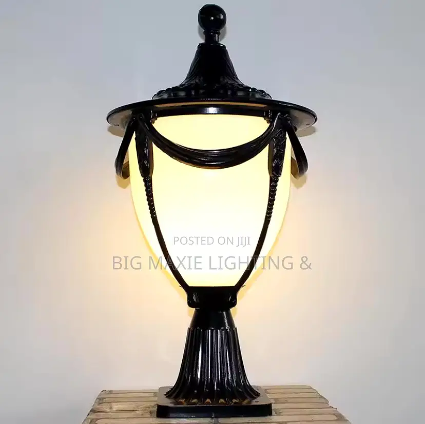 Royal Aluminum Pillar Lamp IP65 Waterproof Outdoor Lighting