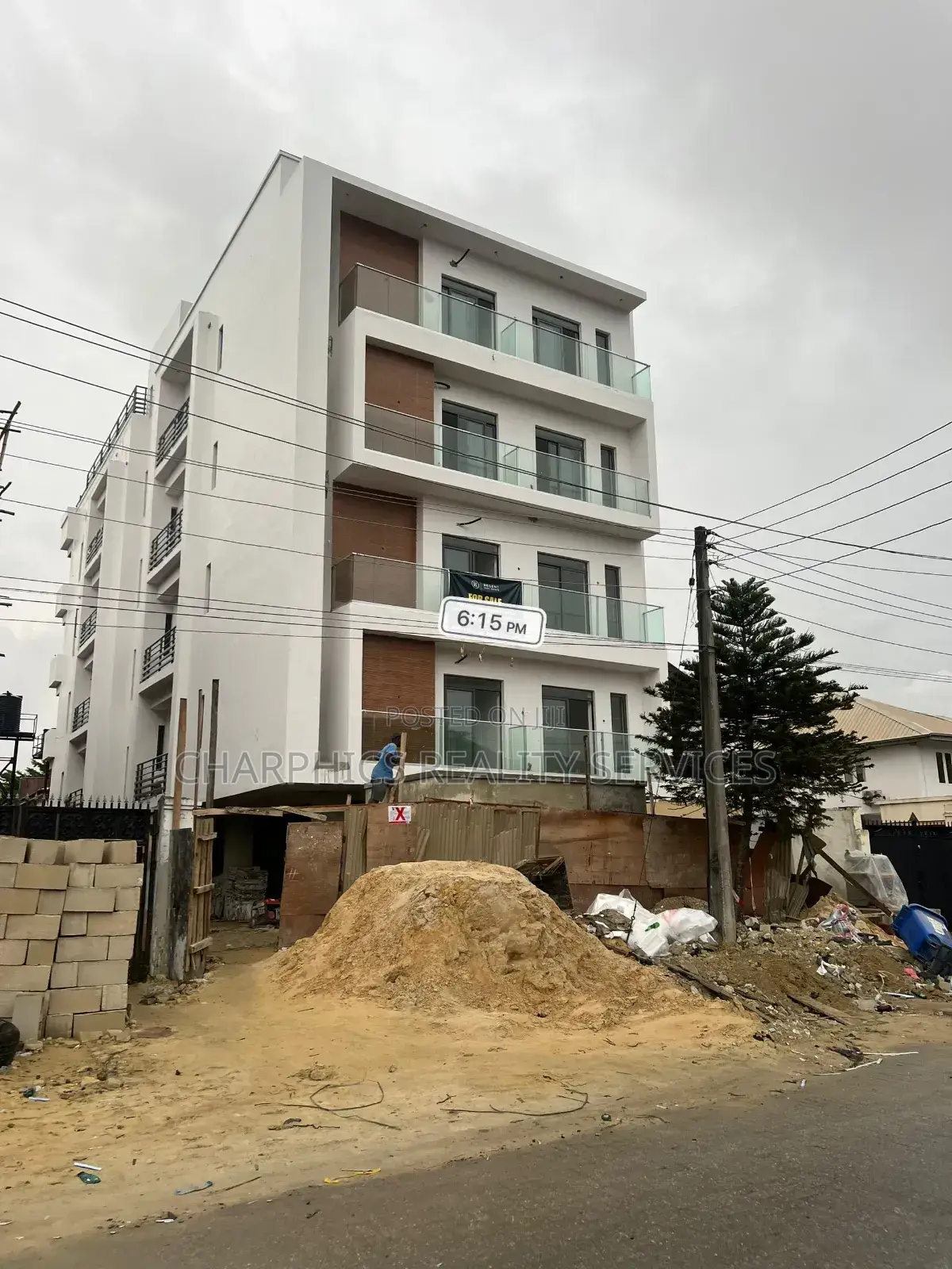 2bdrm Apartment in Lekki Phase 1 for sale