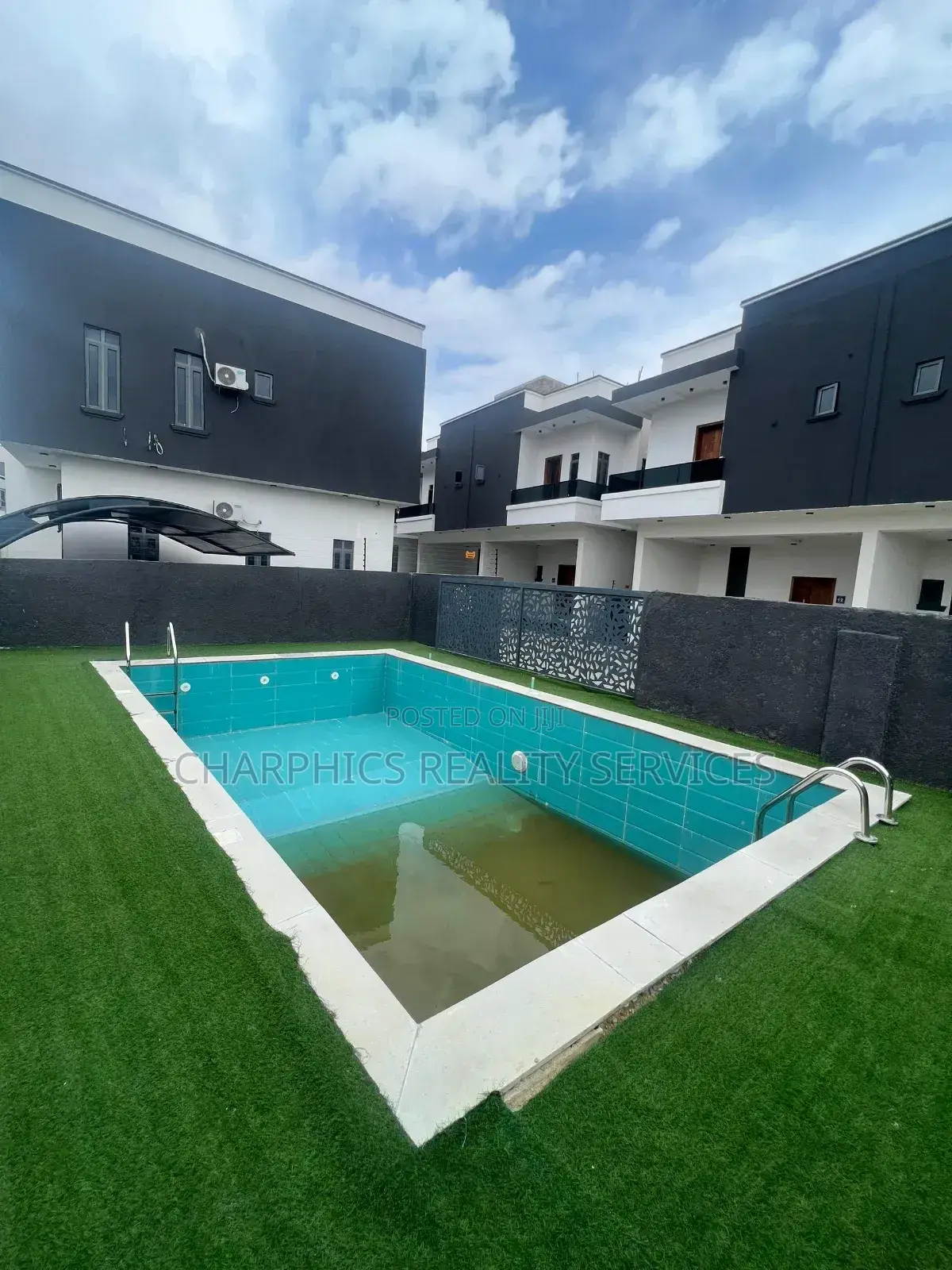 4bdrm Duplex in Ikate for sale