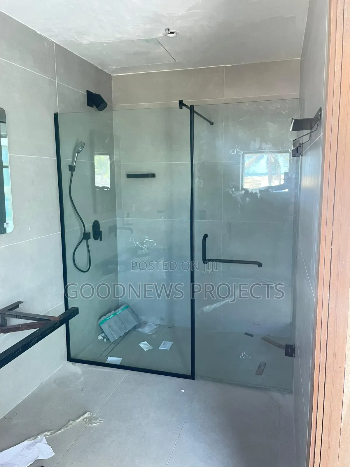 Shower Glass { Black Hinged}