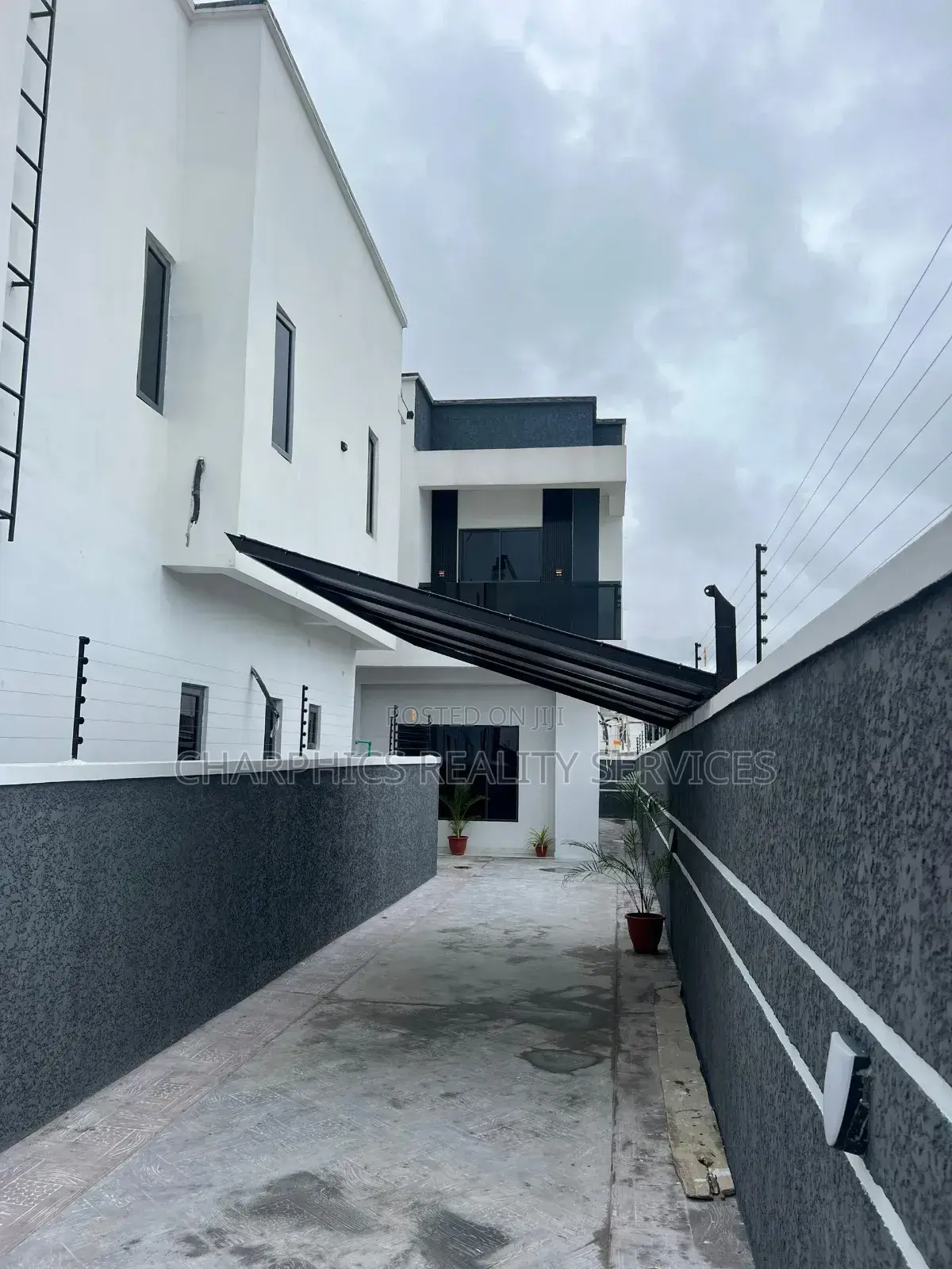 4bdrm Duplex in Ajah for sale