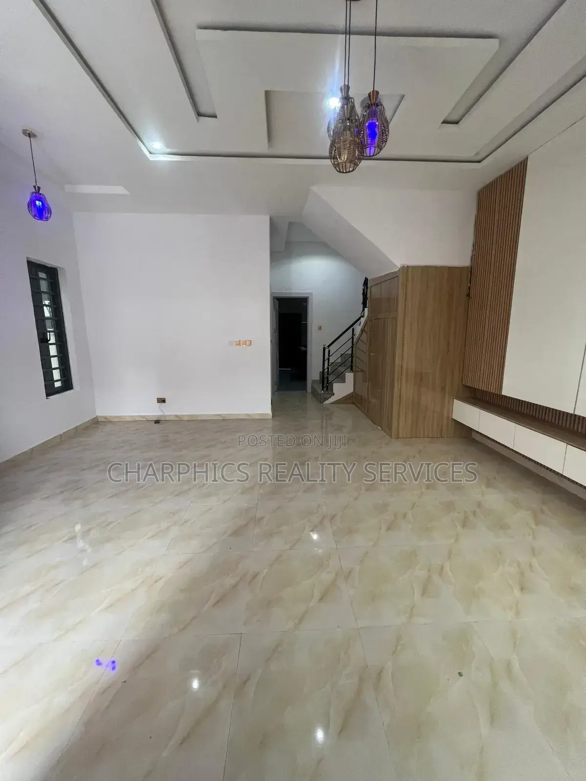 4bdrm Duplex in Ikota for sale