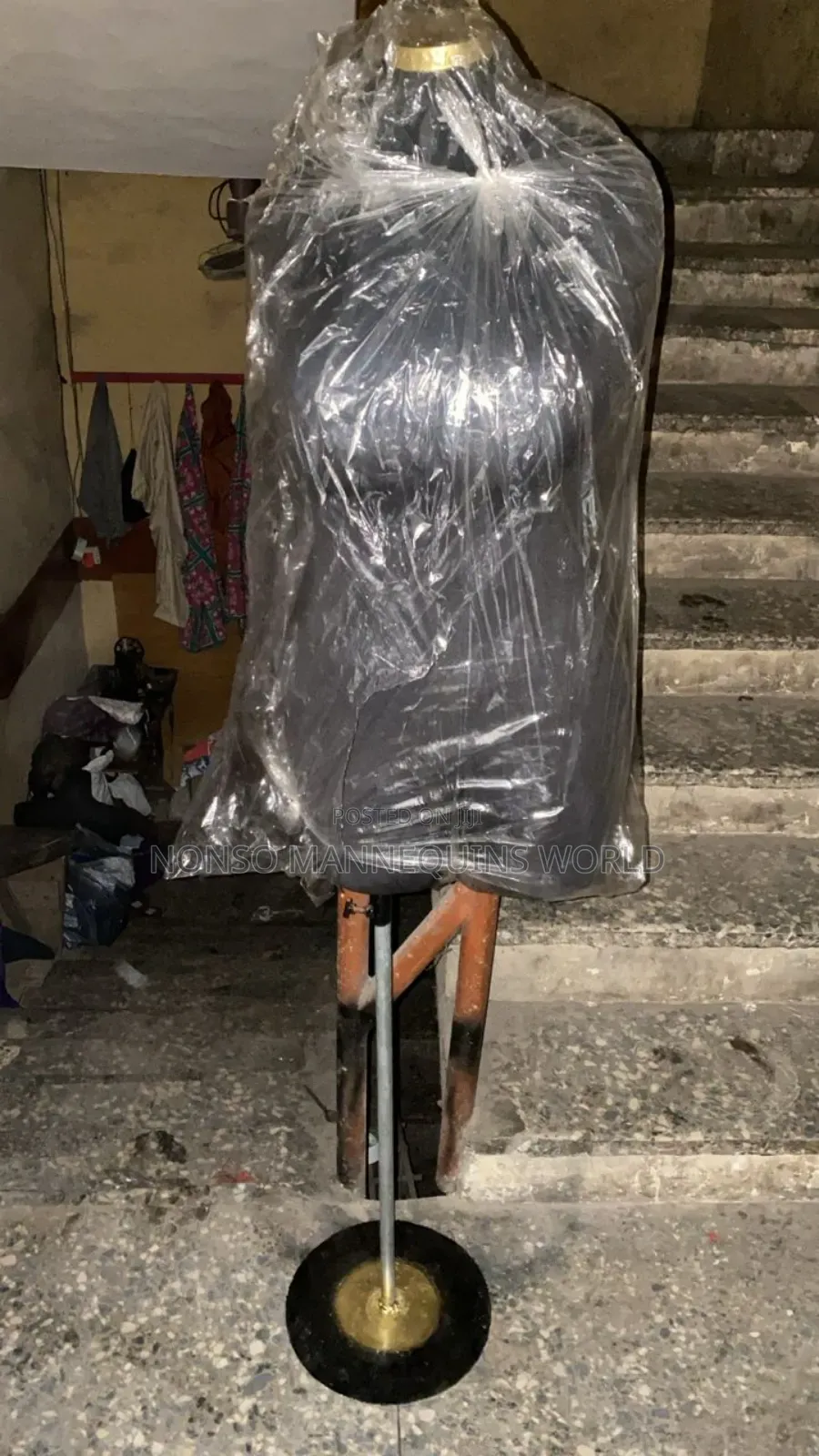 Female Body Form Stand