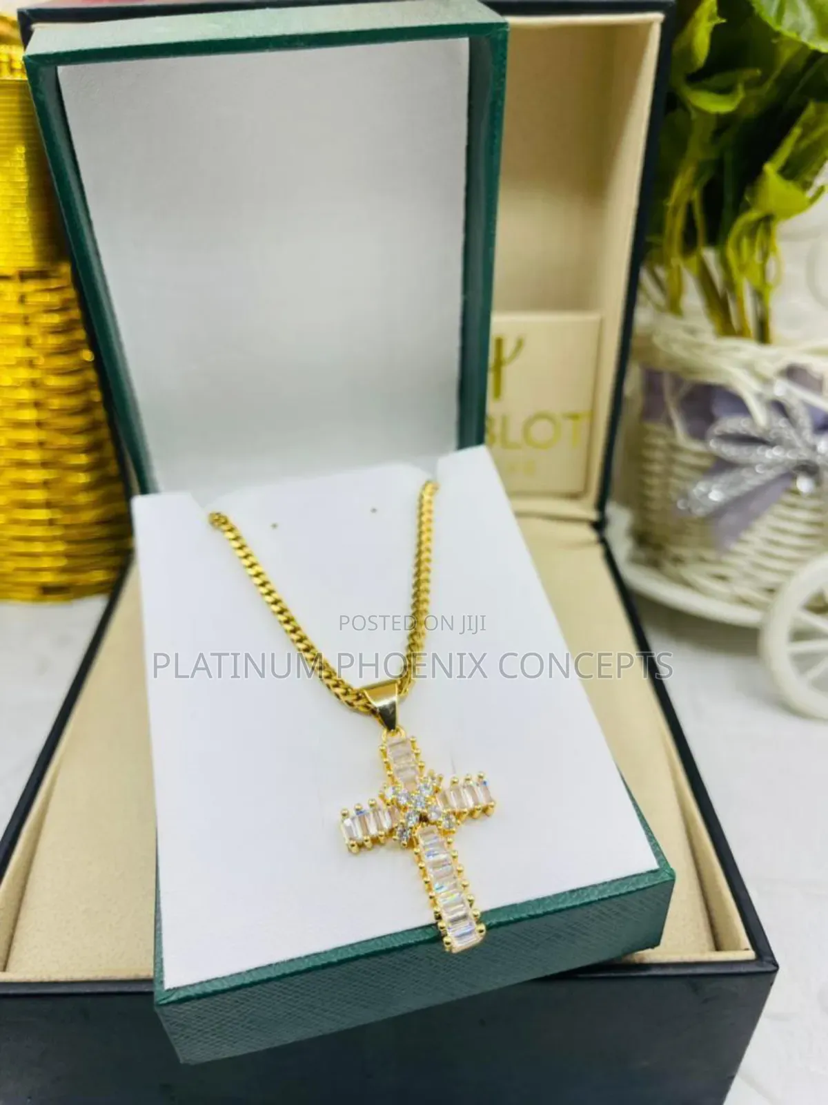 Chain With Pendant