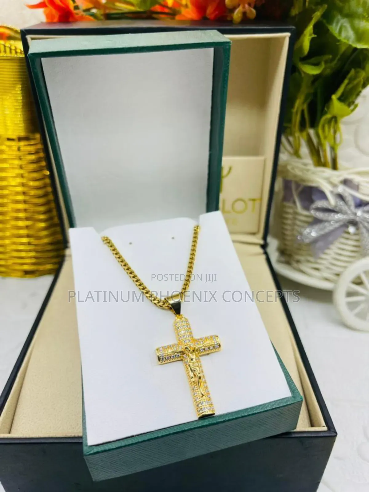 Chain With Pendant