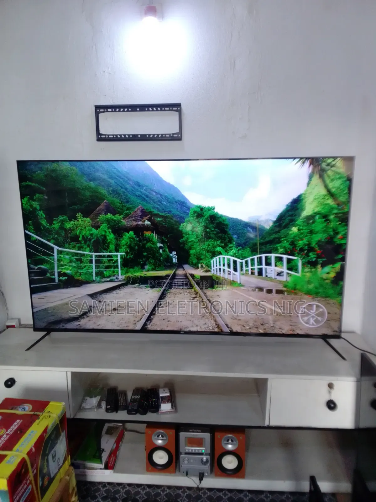 Newly Arrived 72inch EKO UHD Android Smart TV,UK Imported