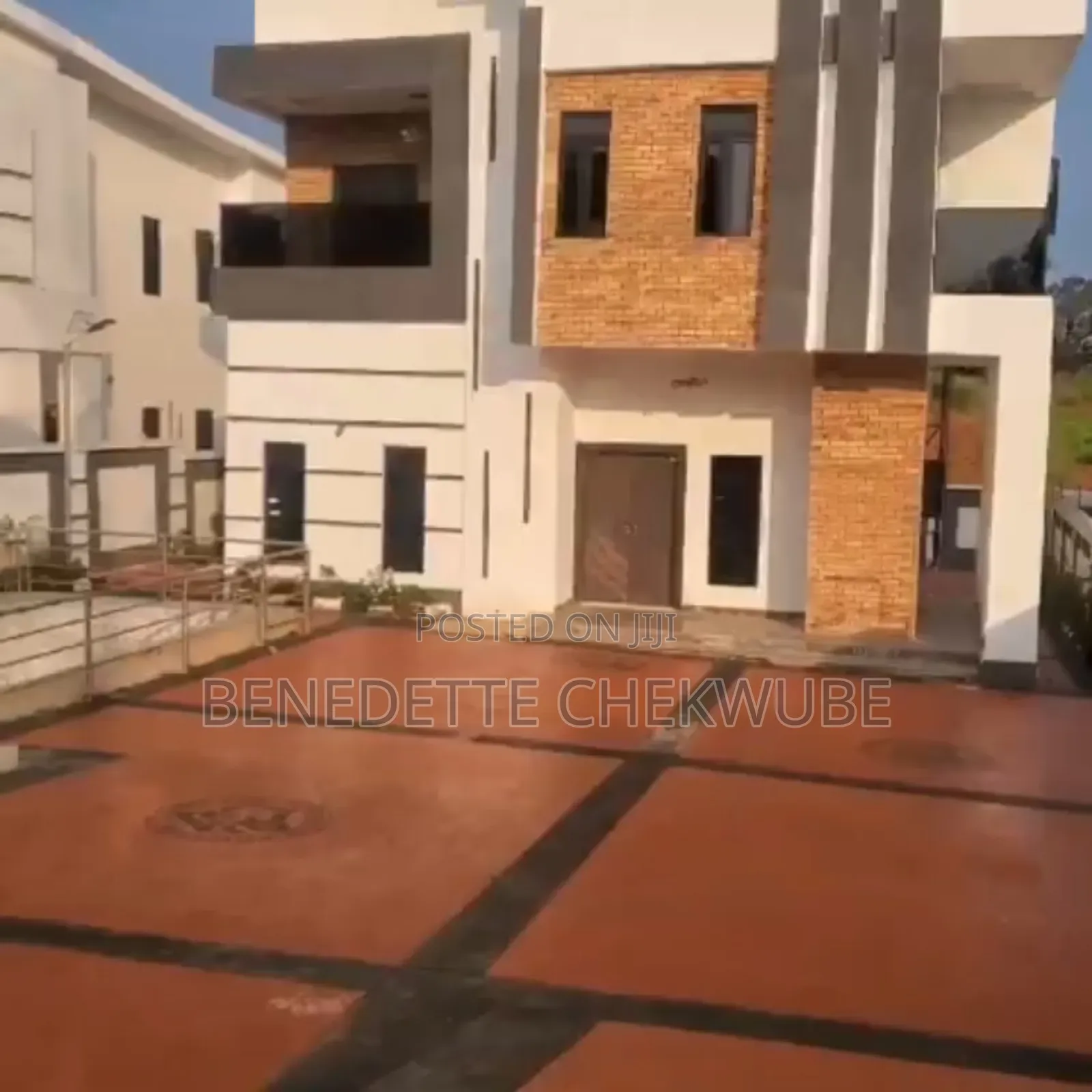 5bdrm Duplex in Bricks, Enugu for sale