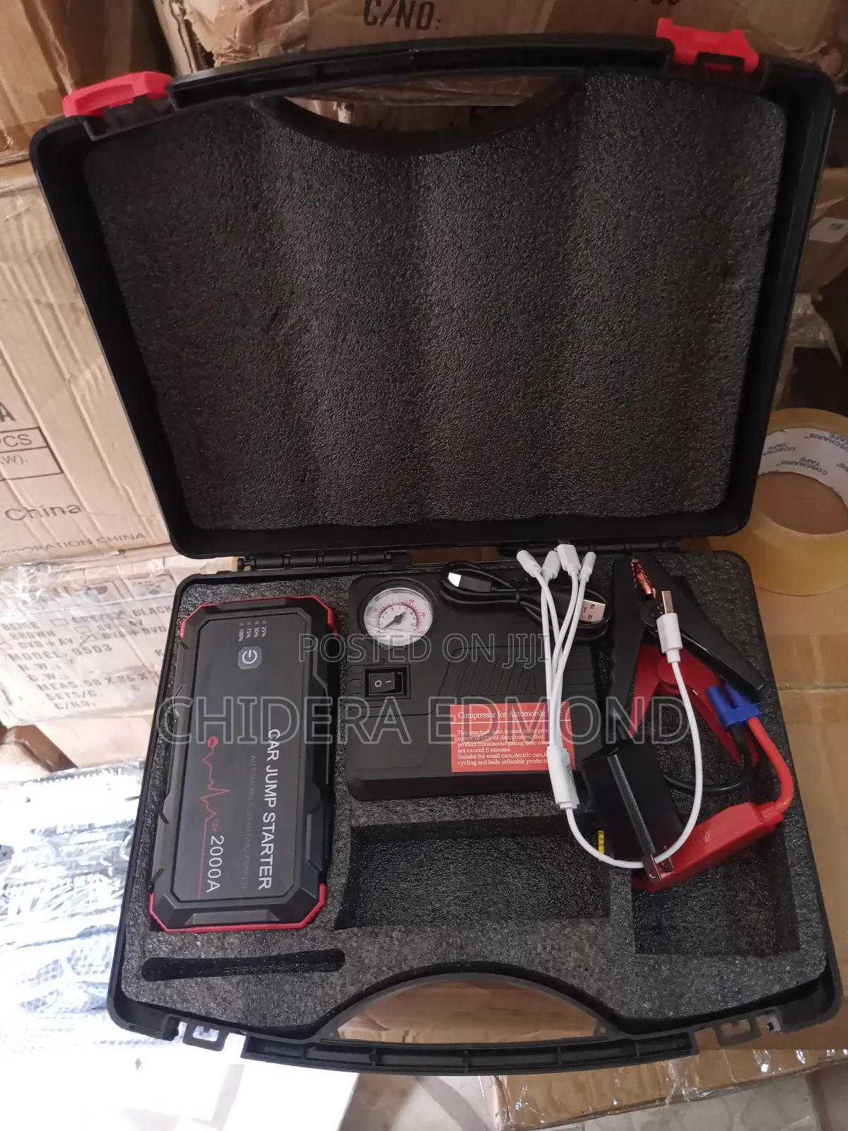 Car Battery Jumpstarter With Tyre Pump