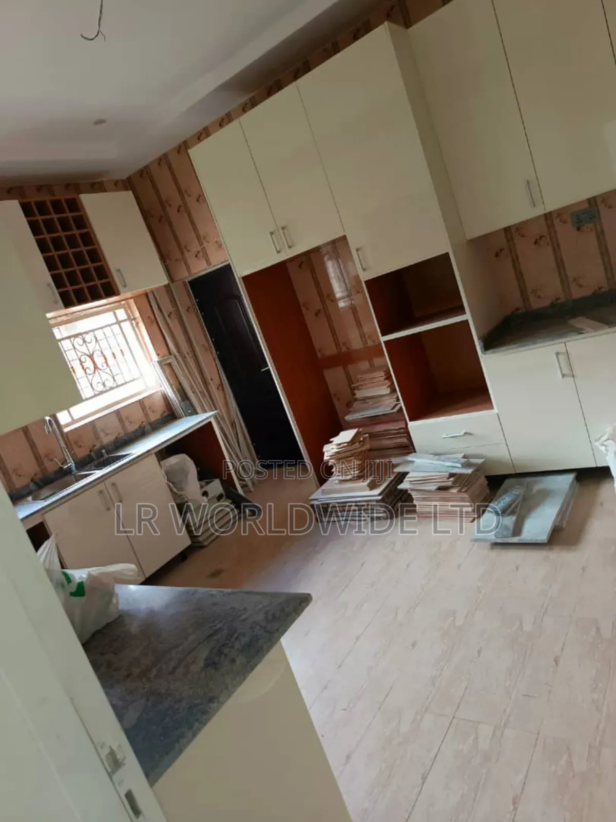 4bdrm Duplex in Lugbe District for sale