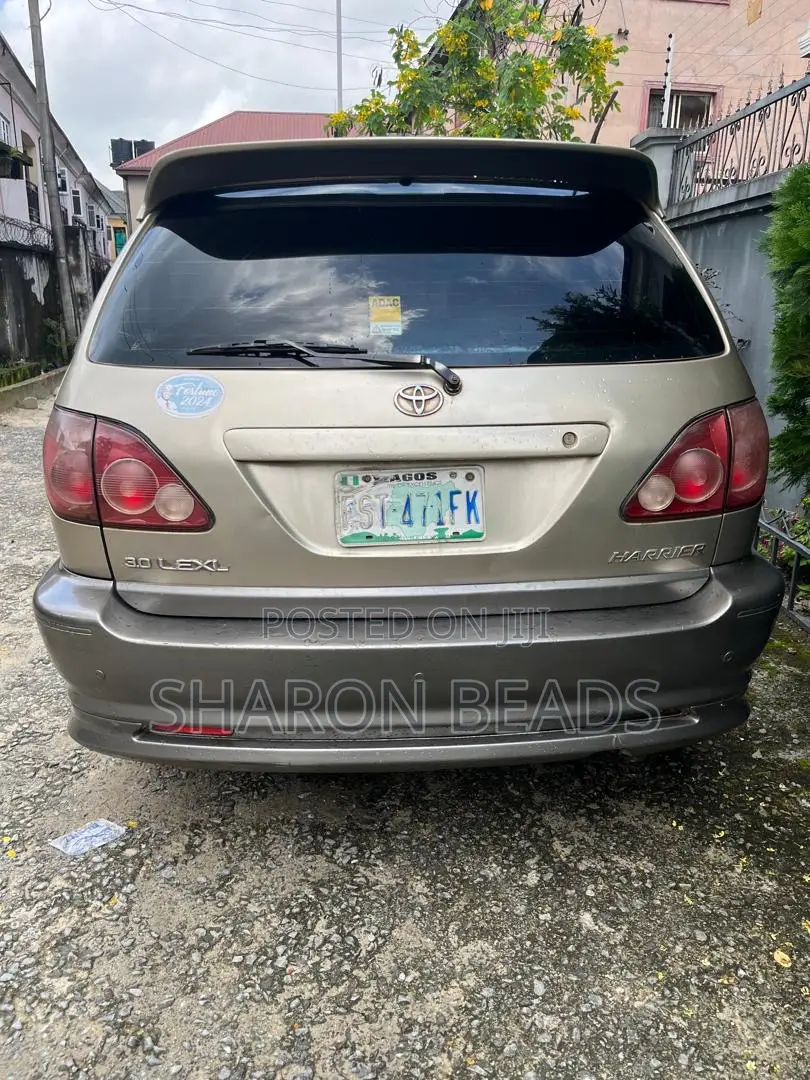 Lexus RX 300 2000 Gold