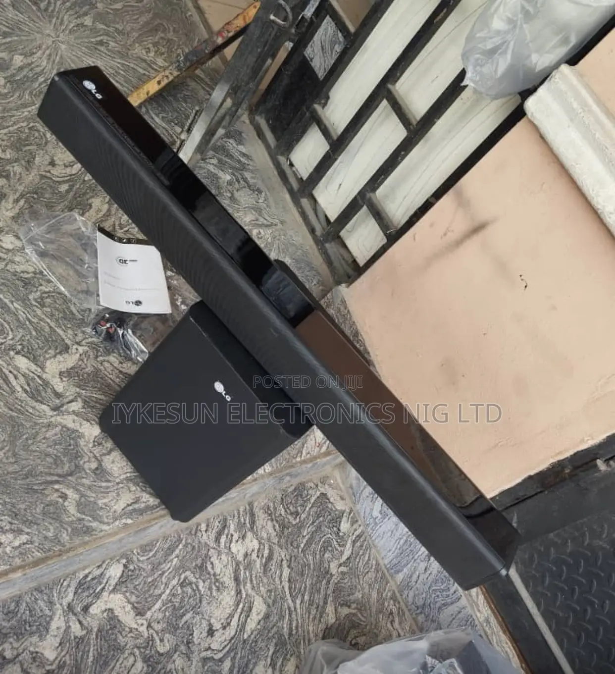 Original LG Powerful Soundbar 1600watts Bluetooth HDMI
