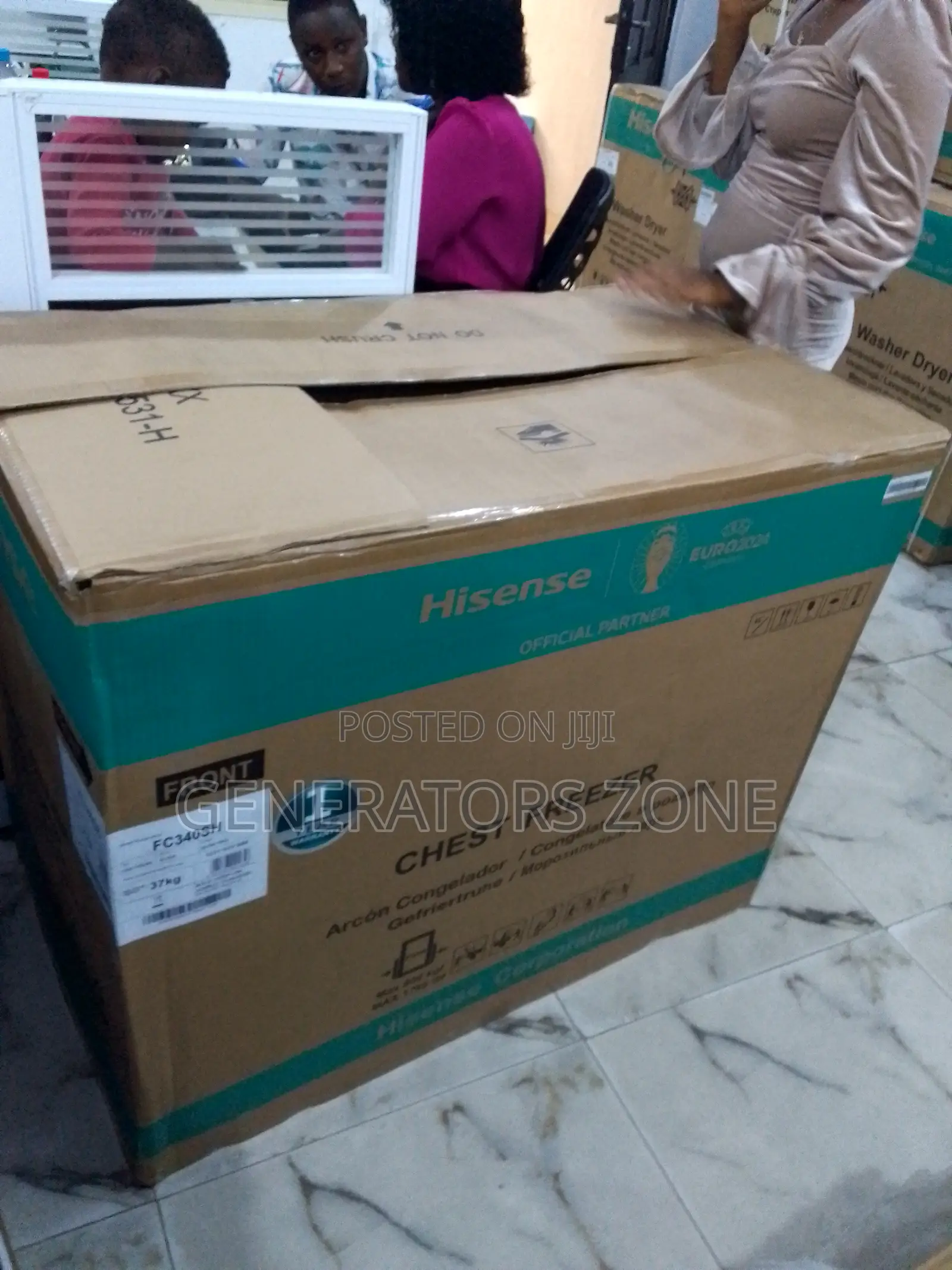 Temperature Control Hisense 250L Chest Freezer {Fc340sh}
