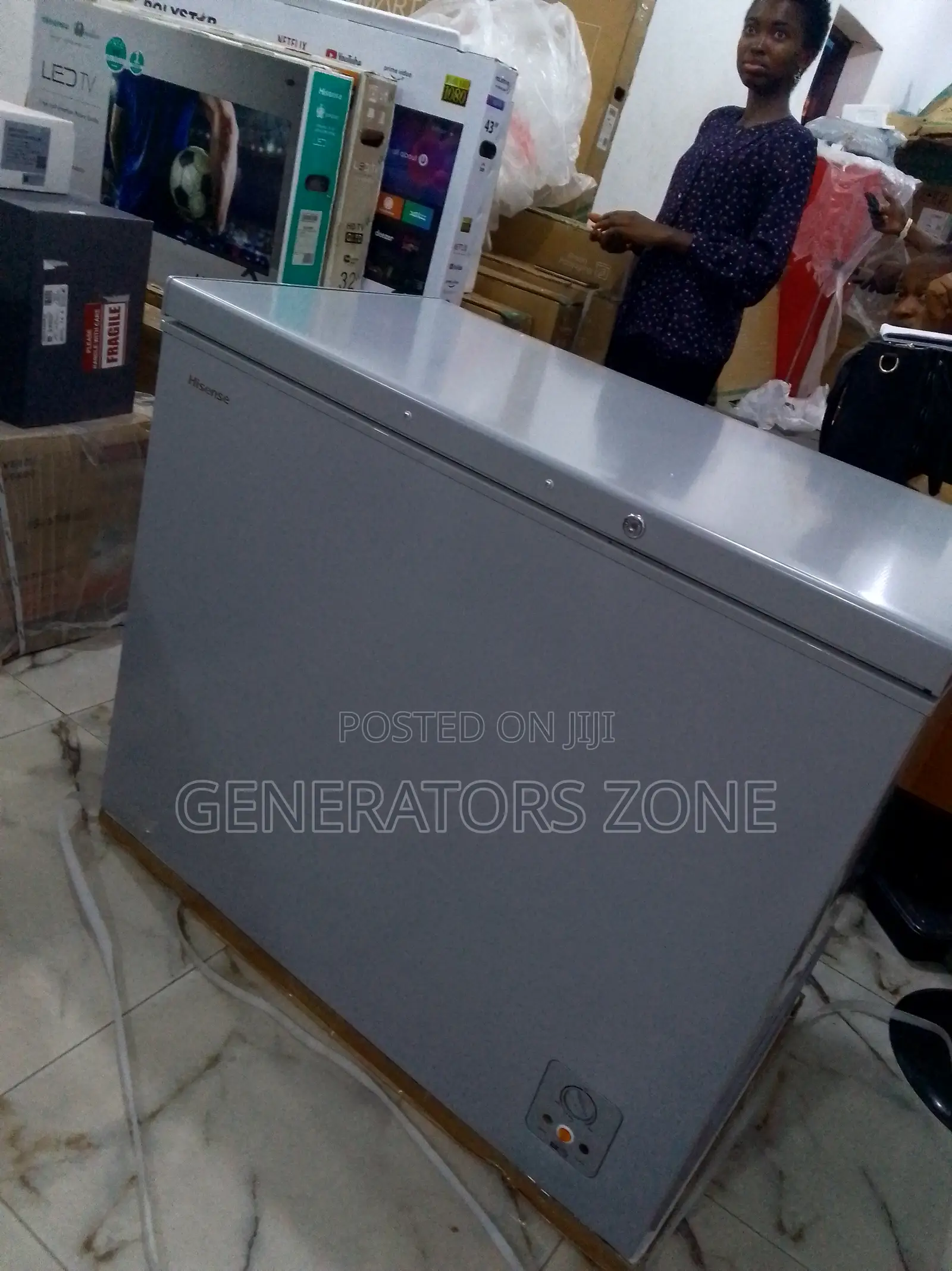 Interior Basket 250L Chest Freezer{Fc340sh} in Lagos Island