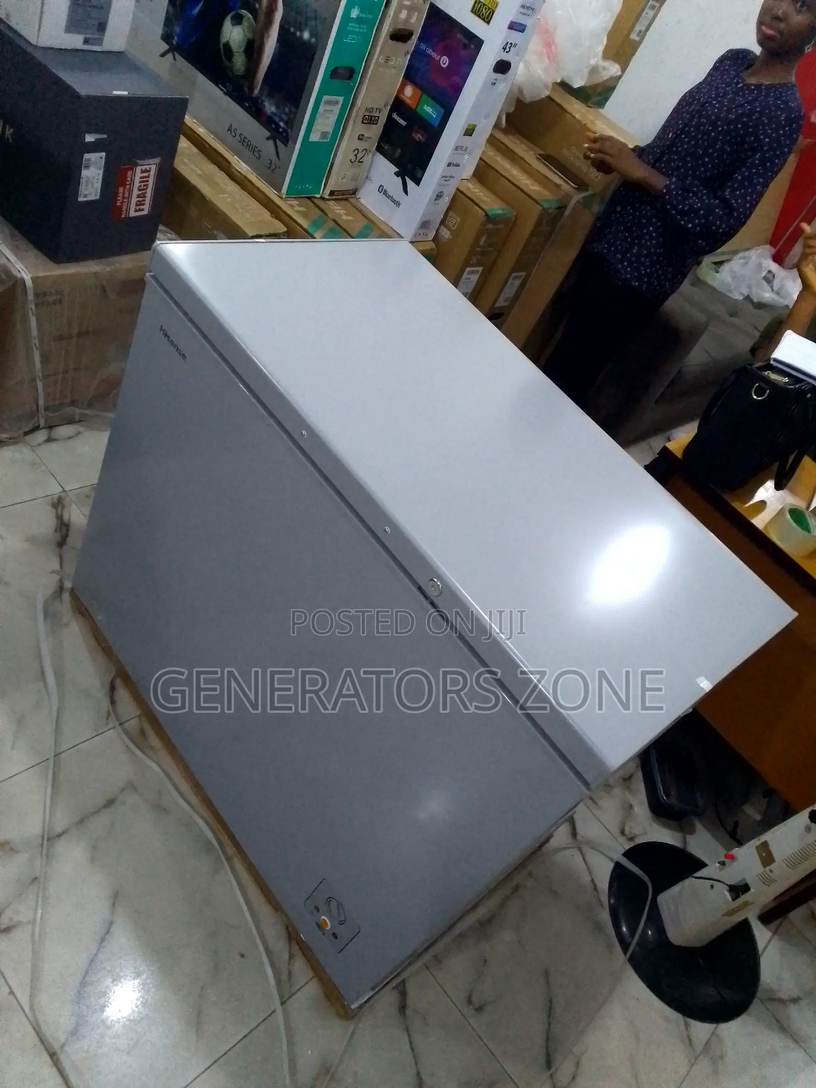 Color Silver 250L Hisense Chest Freezer {Fc340sh} in Magodo