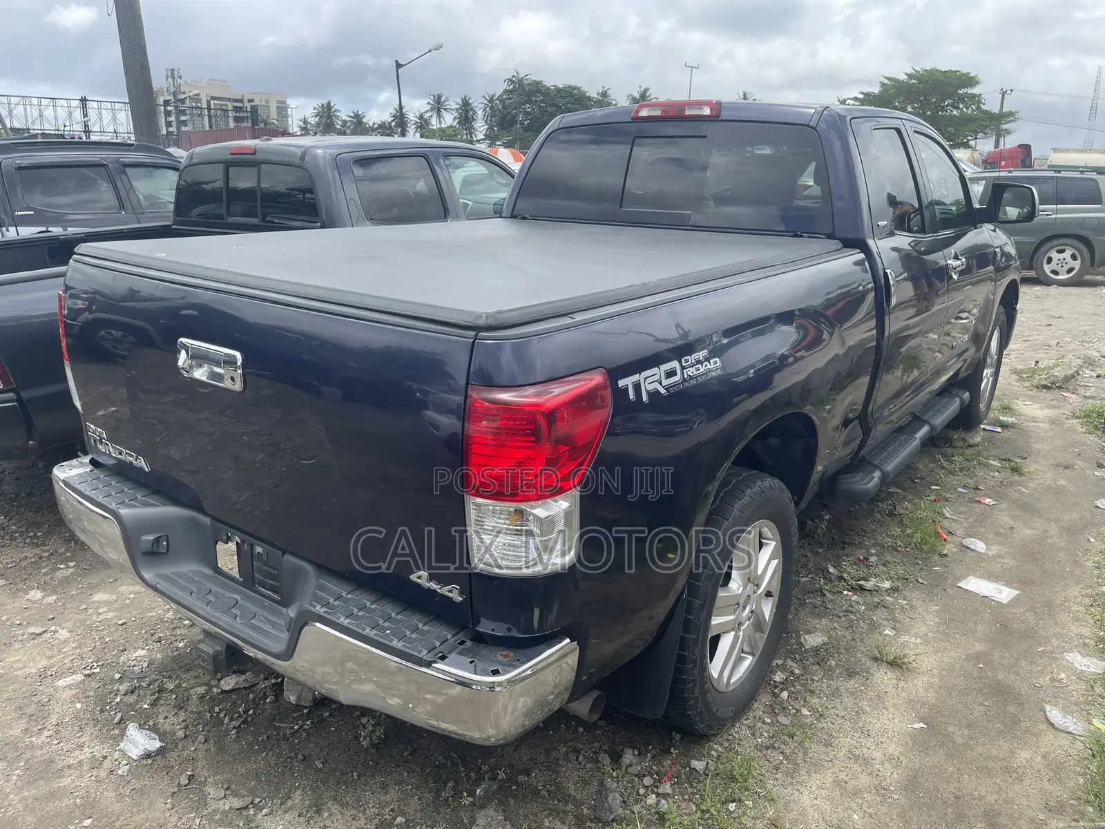 Toyota Tundra 2011 Blue