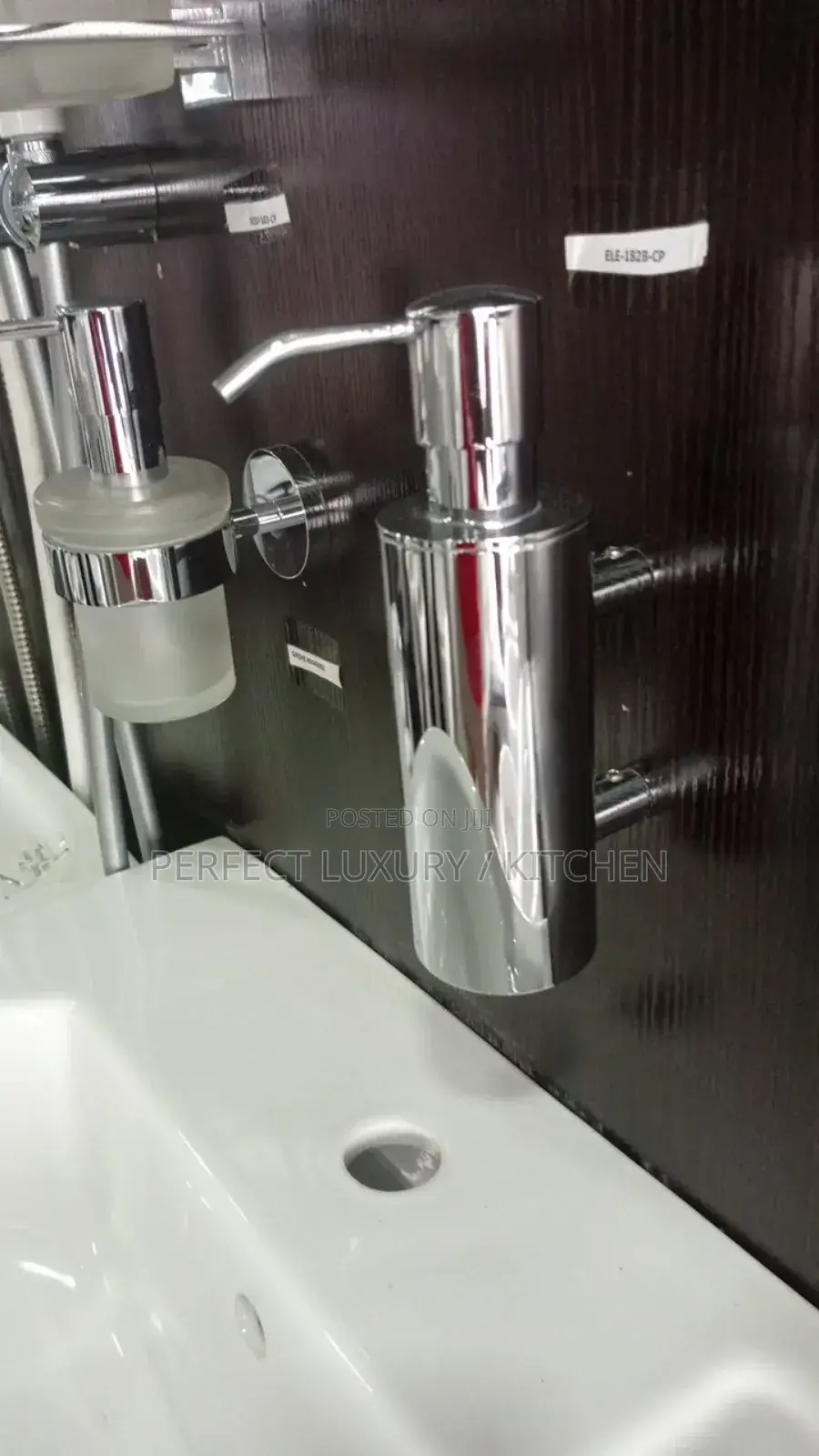 Vado Soap Dispenser ( Silver)