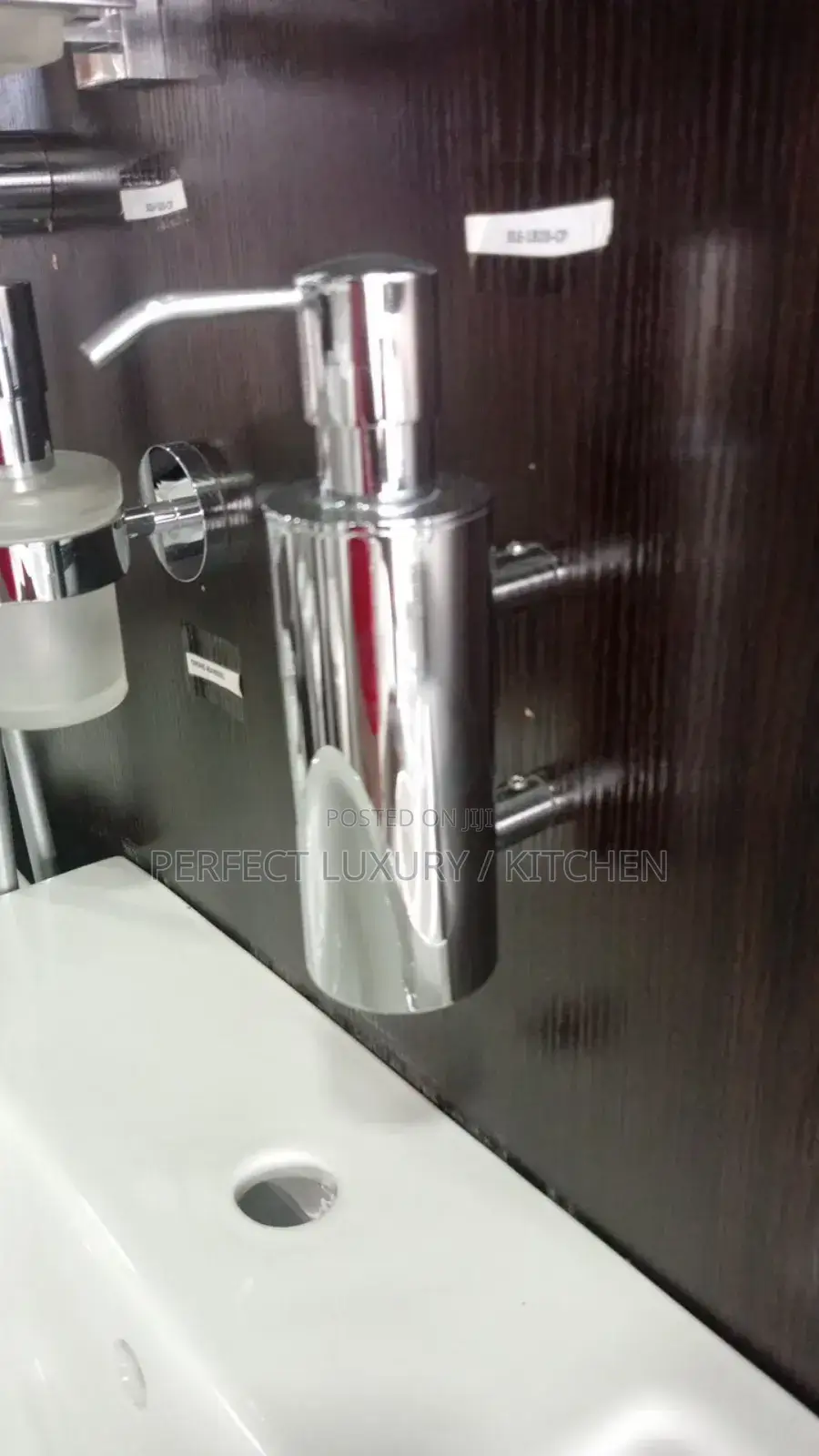 Vado Soap Dispenser ( Silver)