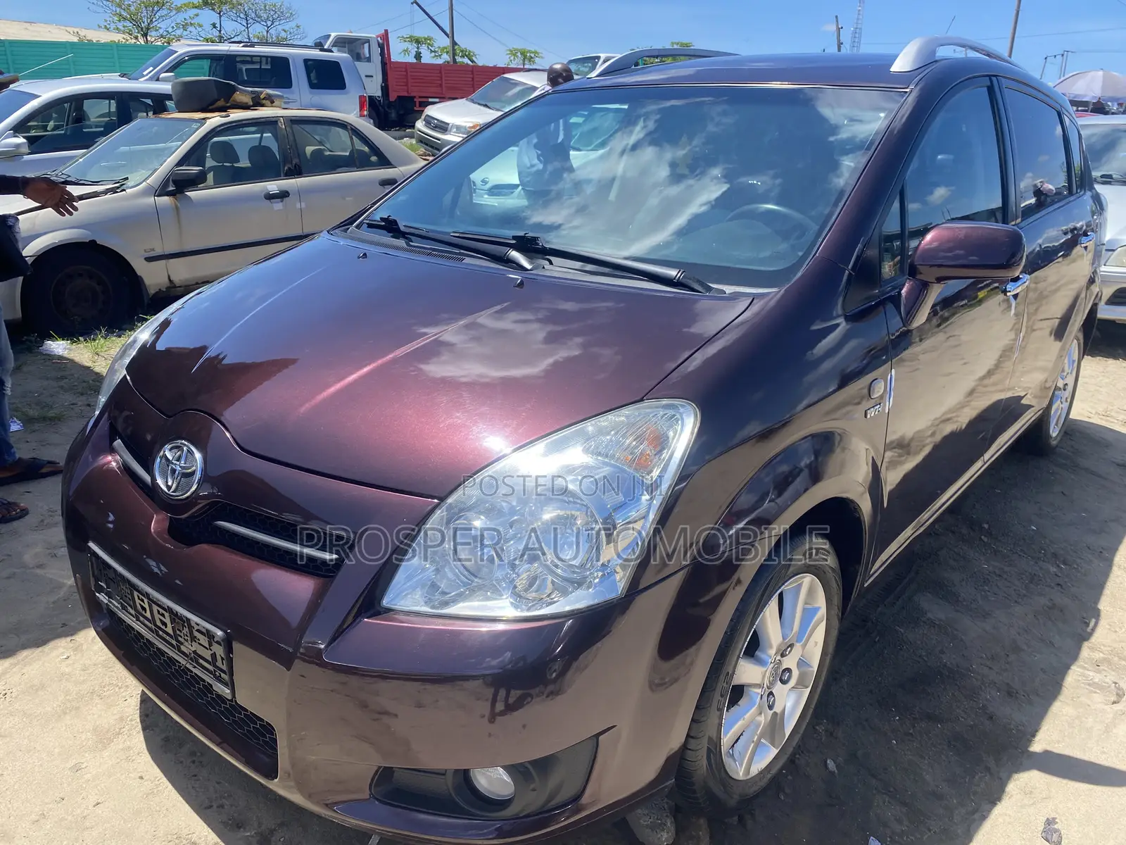 Toyota Verso 2.2 150 hp 2009 Burgundy