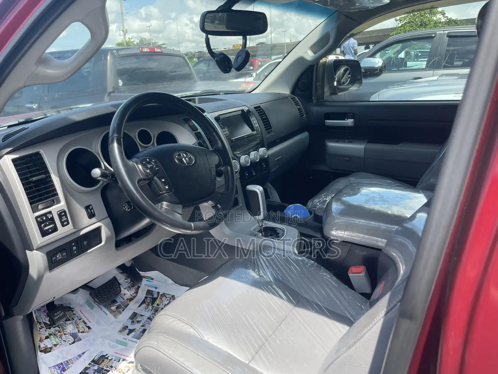 Toyota Tundra 2011 Red