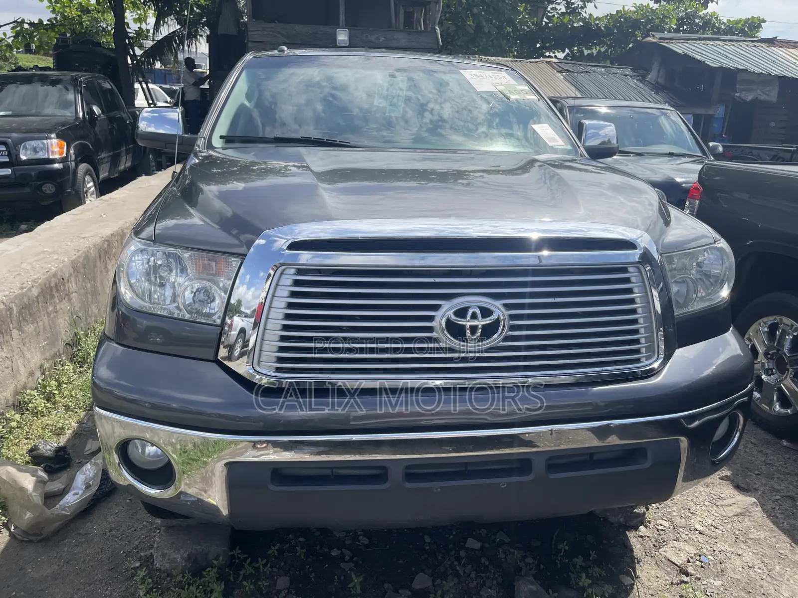Toyota Tundra 2013 Gray