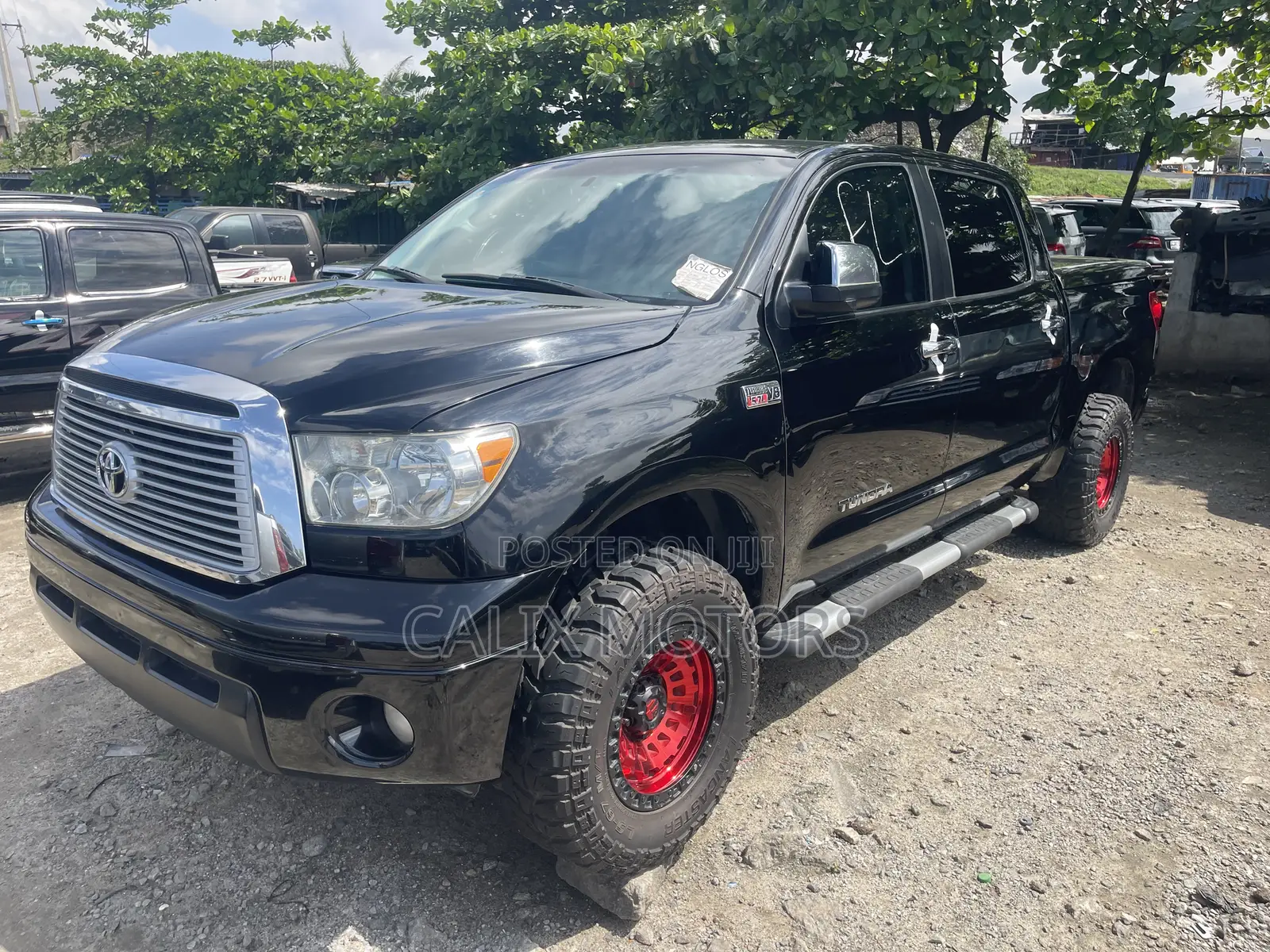 Toyota Tundra 2011 Black