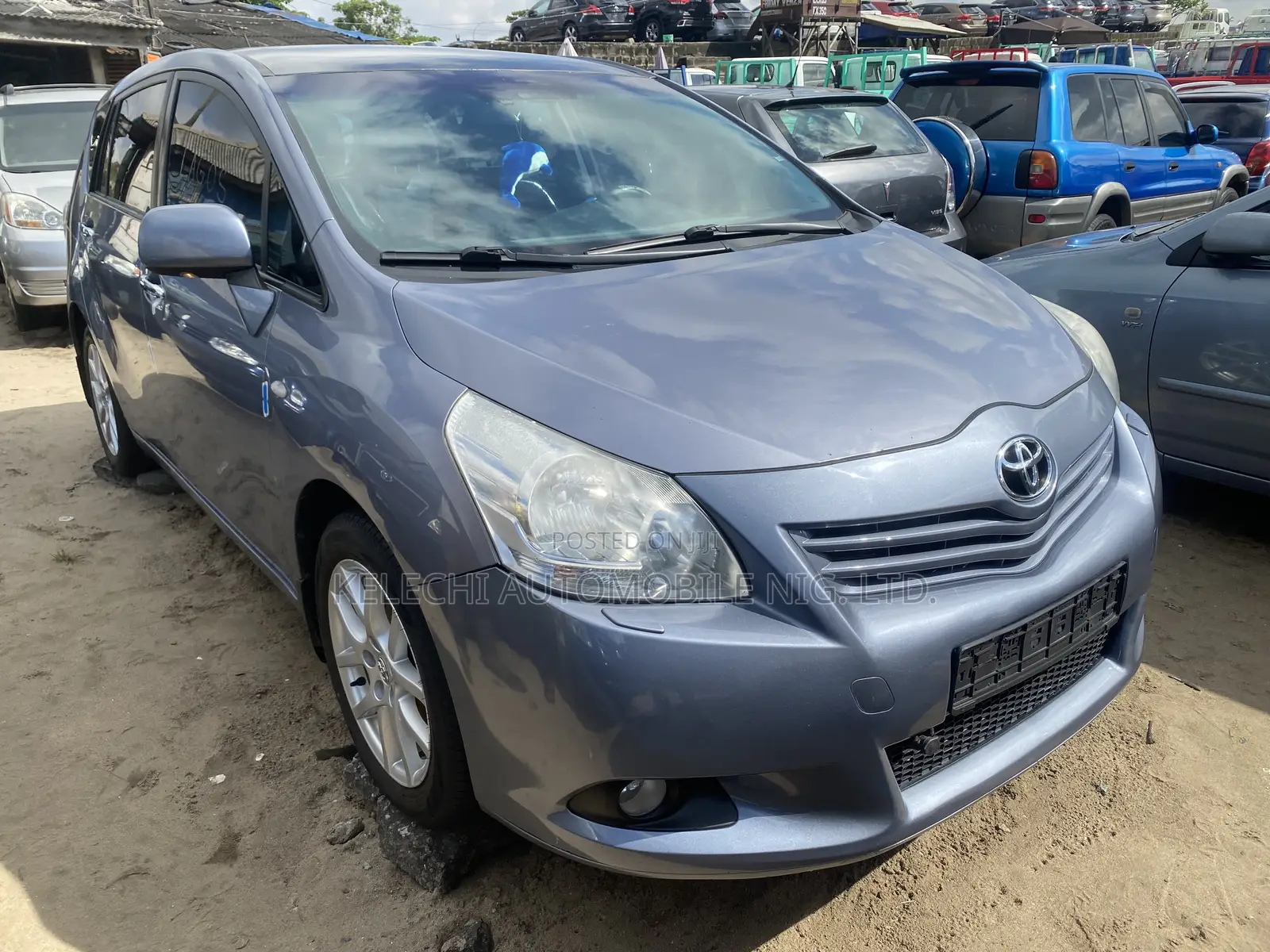 Toyota Verso 1.6 2013 Gray