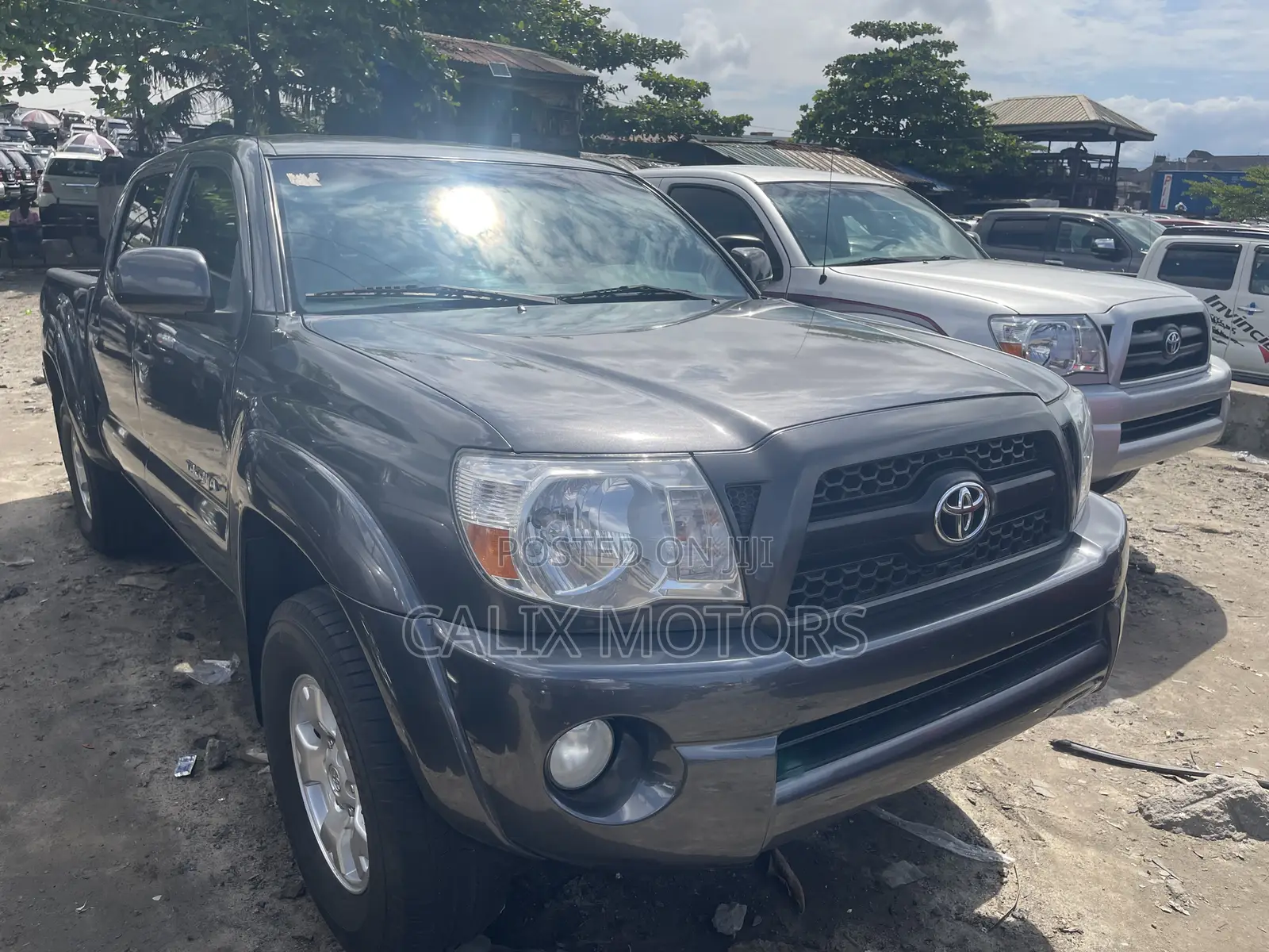 Toyota Tacoma 2011 Gray