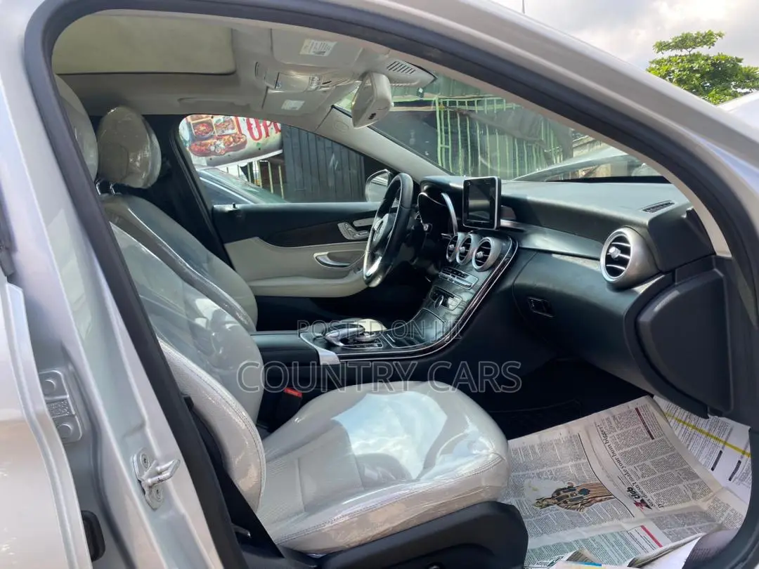 Mercedes-Benz C300 2015 Silver