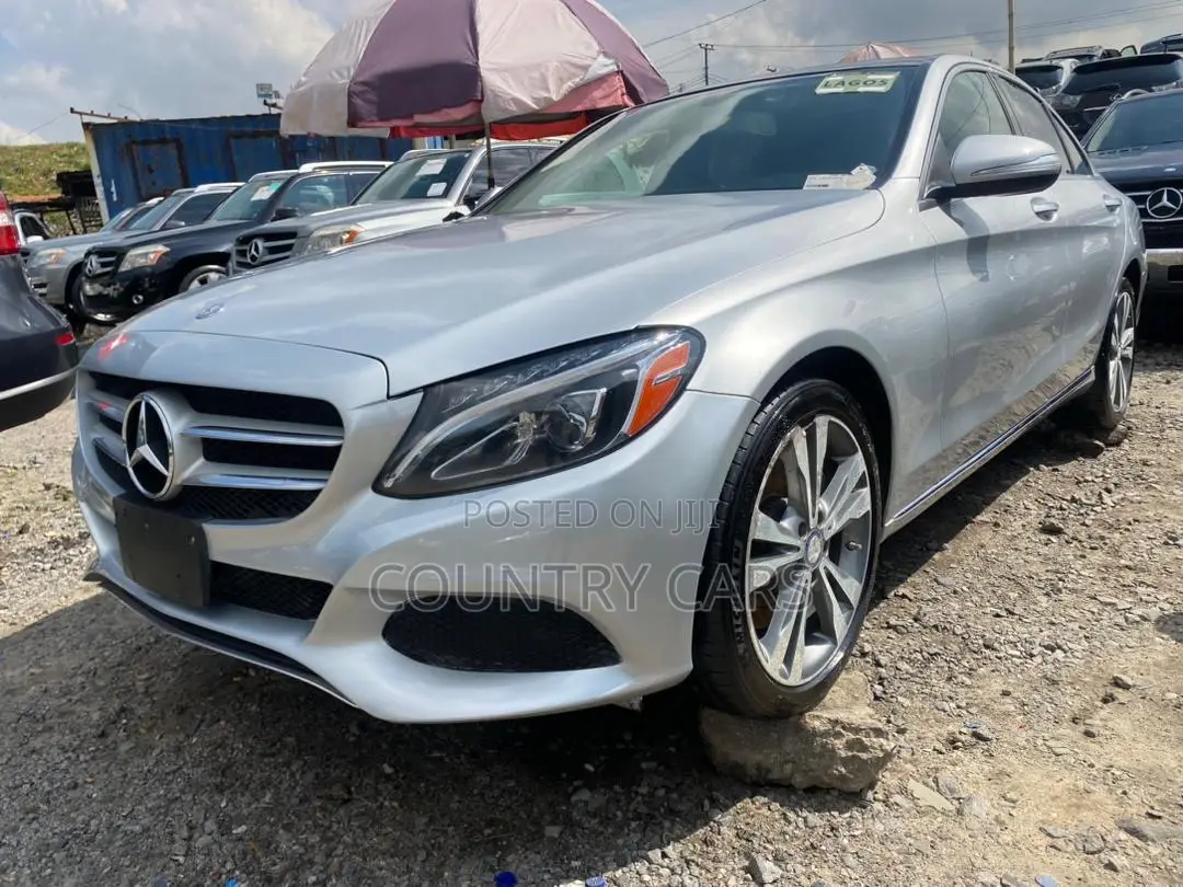 Mercedes-Benz C300 2015 Silver