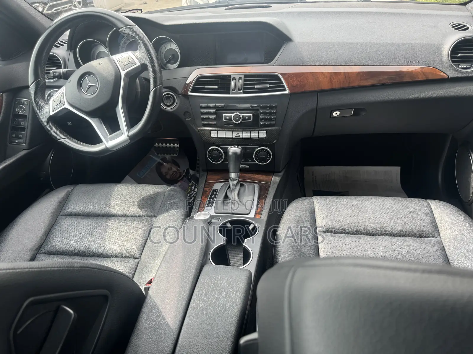 Mercedes-Benz C300 2013 Off white