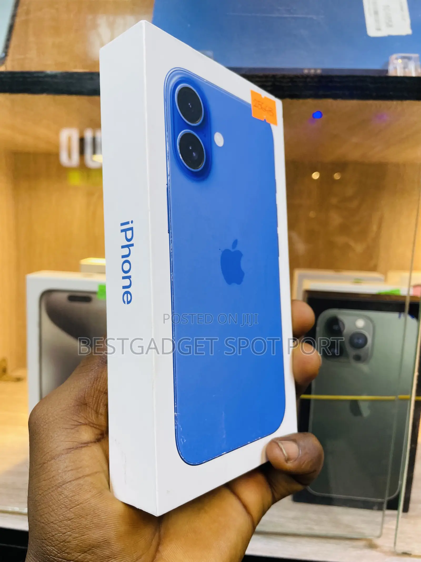 New Apple iPhone 16 256 GB Blue