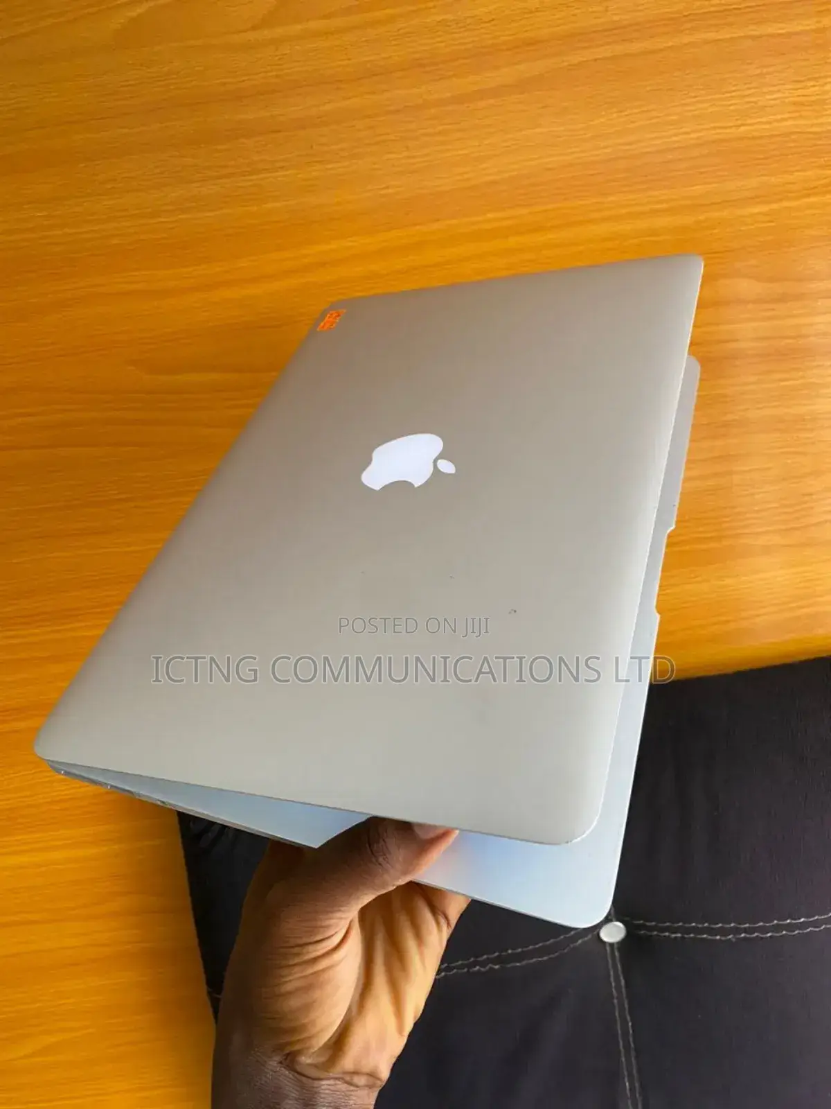 Laptop Apple MacBook Air 4GB Intel Core i5 SSD 128GB