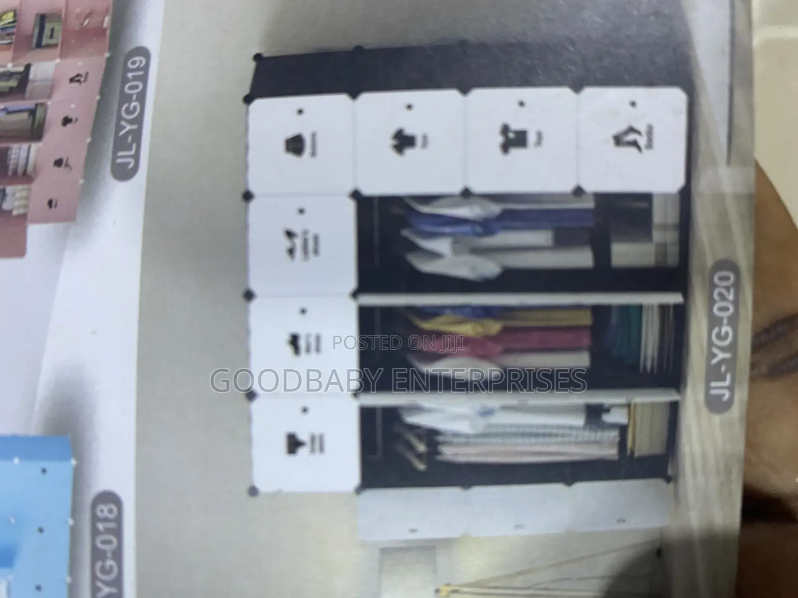 Kids Cloth Cabinet
