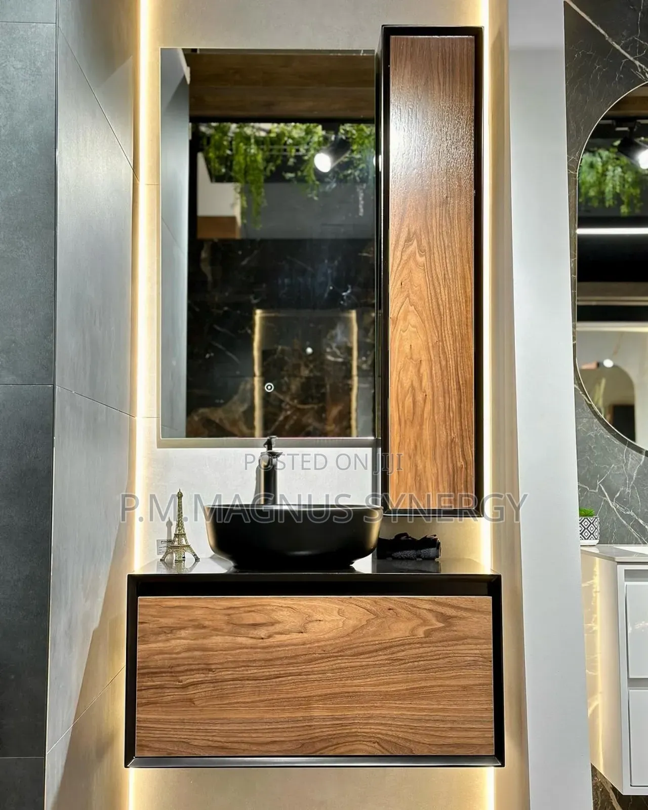 England Standard Black and Wood Colour Basin.