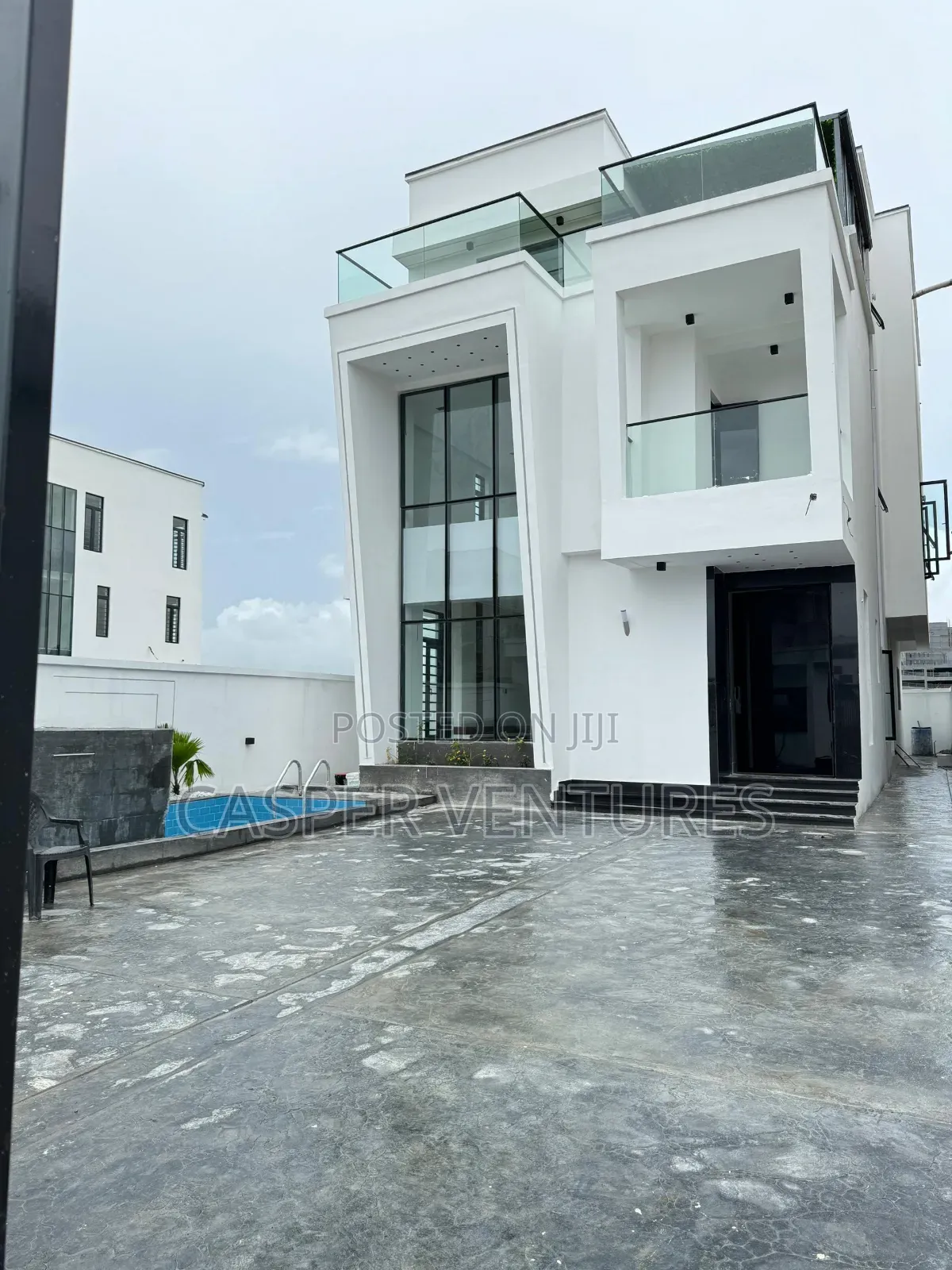 5bdrm Duplex in Phase 1 for sale