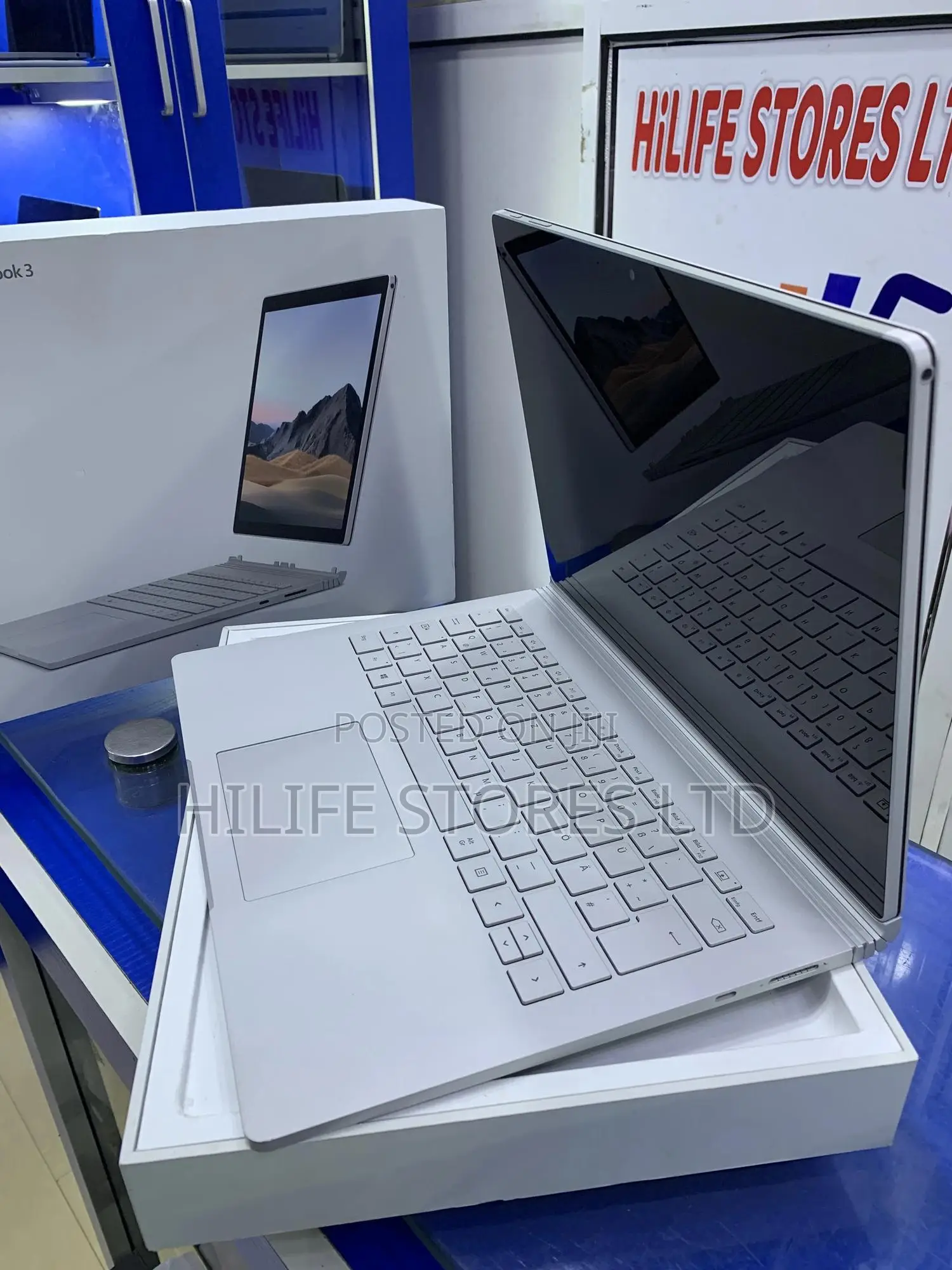 New Laptop Microsoft Surface Book 3 8GB Intel Core i5 SSD 256GB