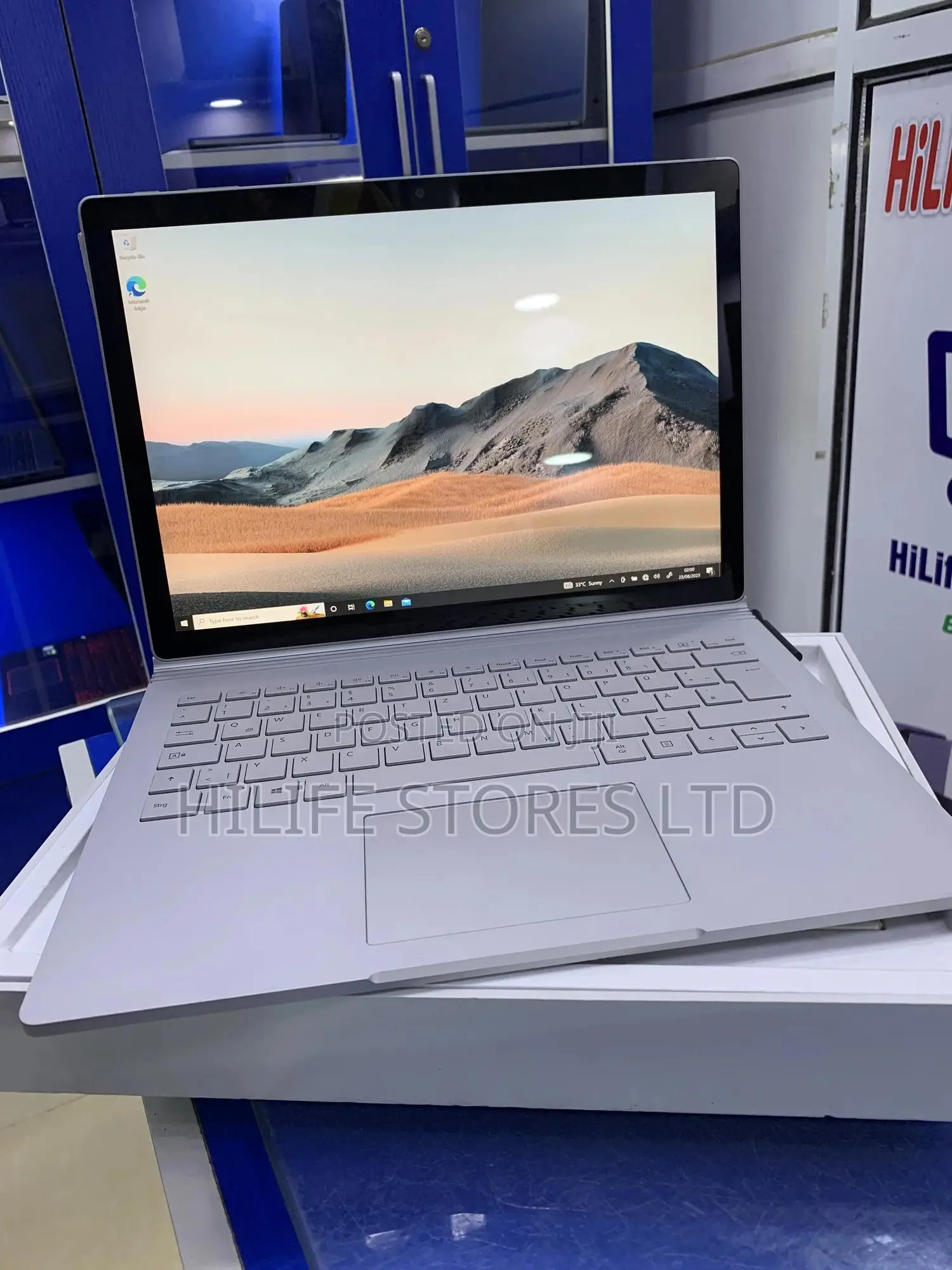 New Laptop Microsoft Surface Book 3 8GB Intel Core i5 SSD 256GB