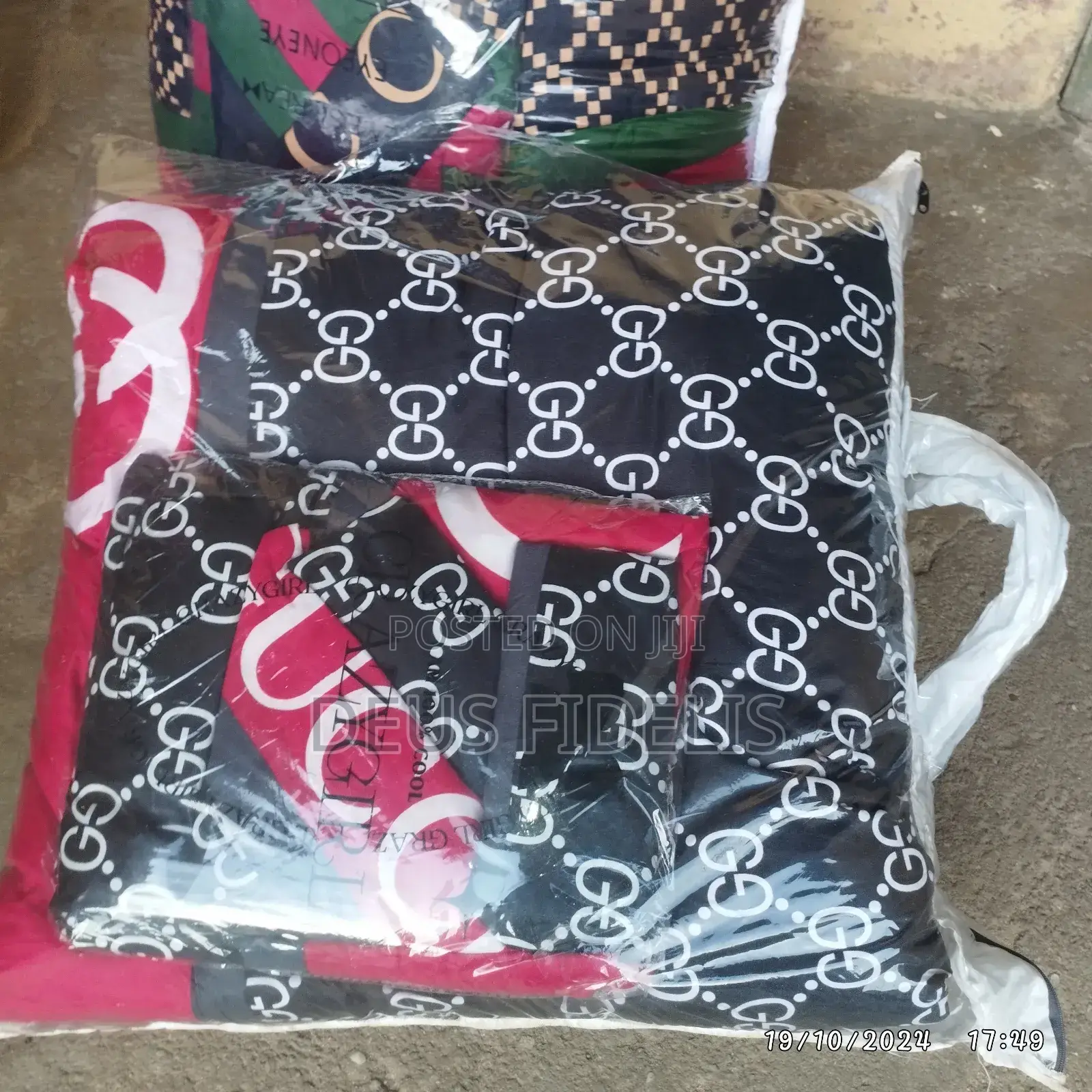 Big Brother Duvet Set 7x7